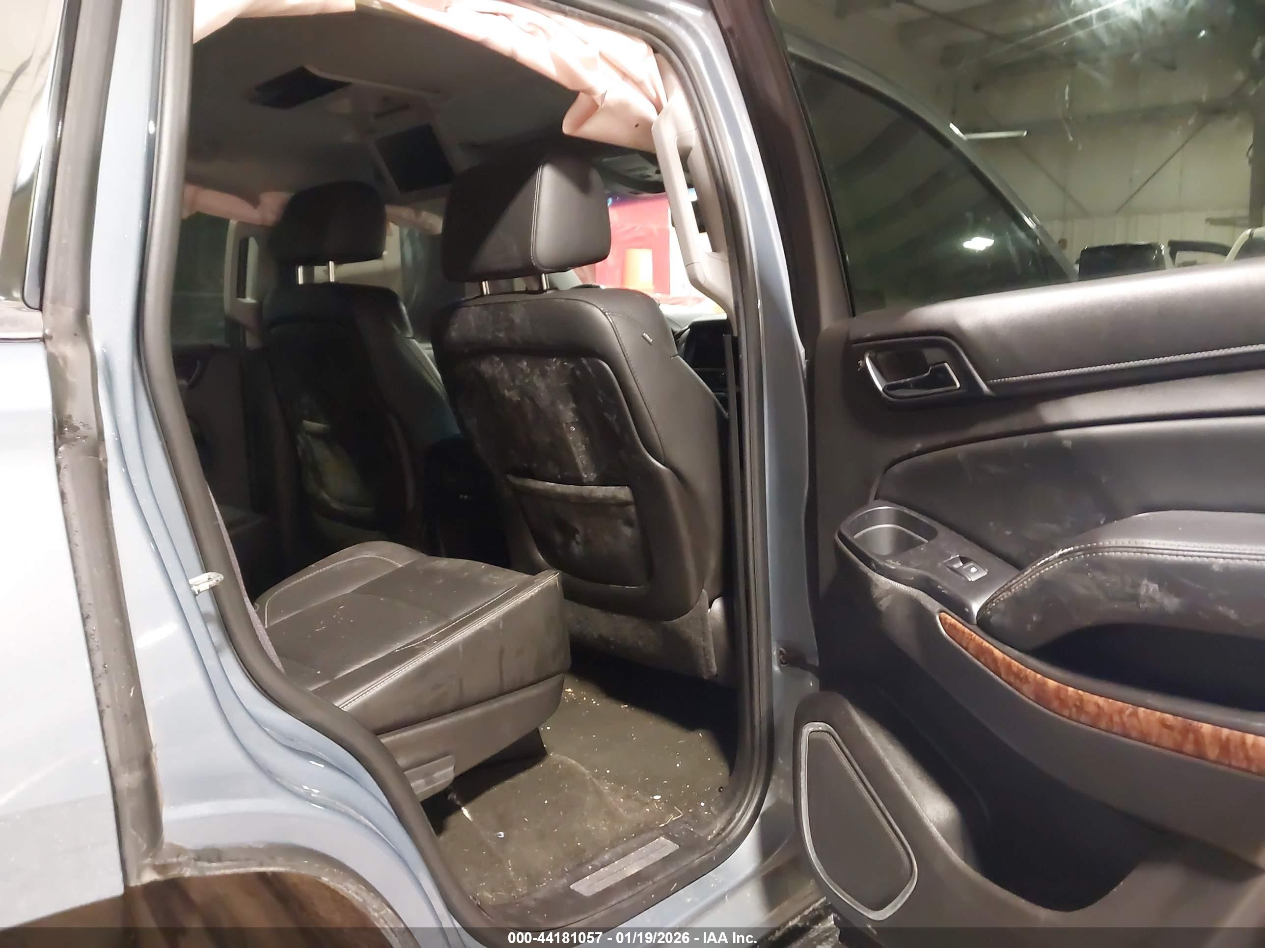 CHEVROLET TAHOE image 8