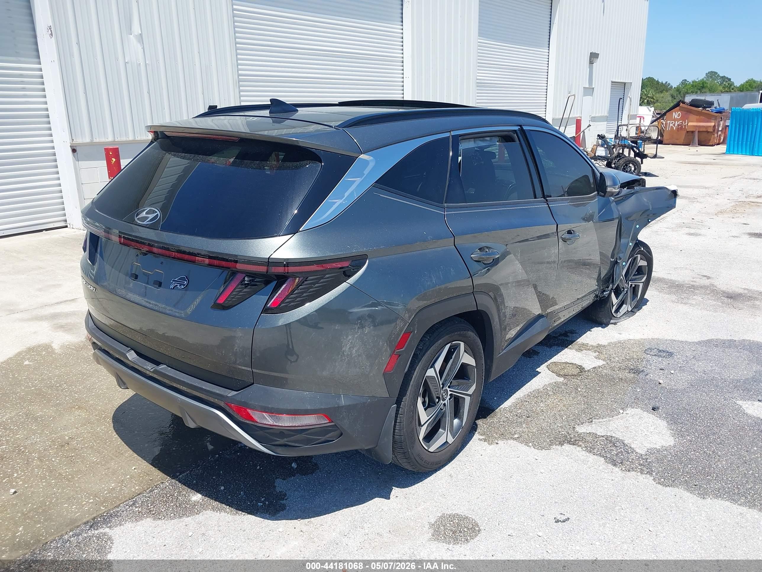 HYUNDAI TUCSON image 4