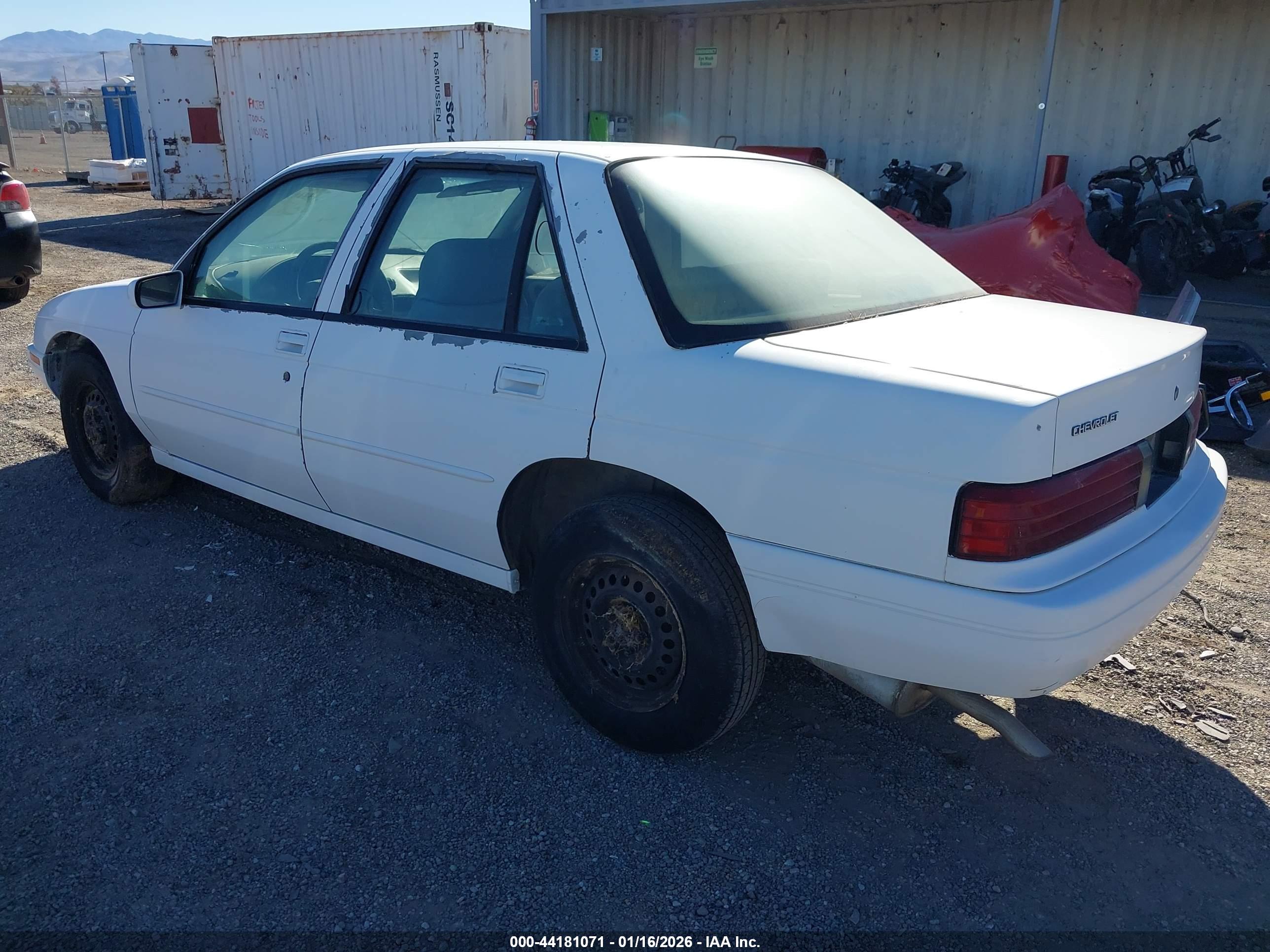 CHEVROLET CORSICA image 3