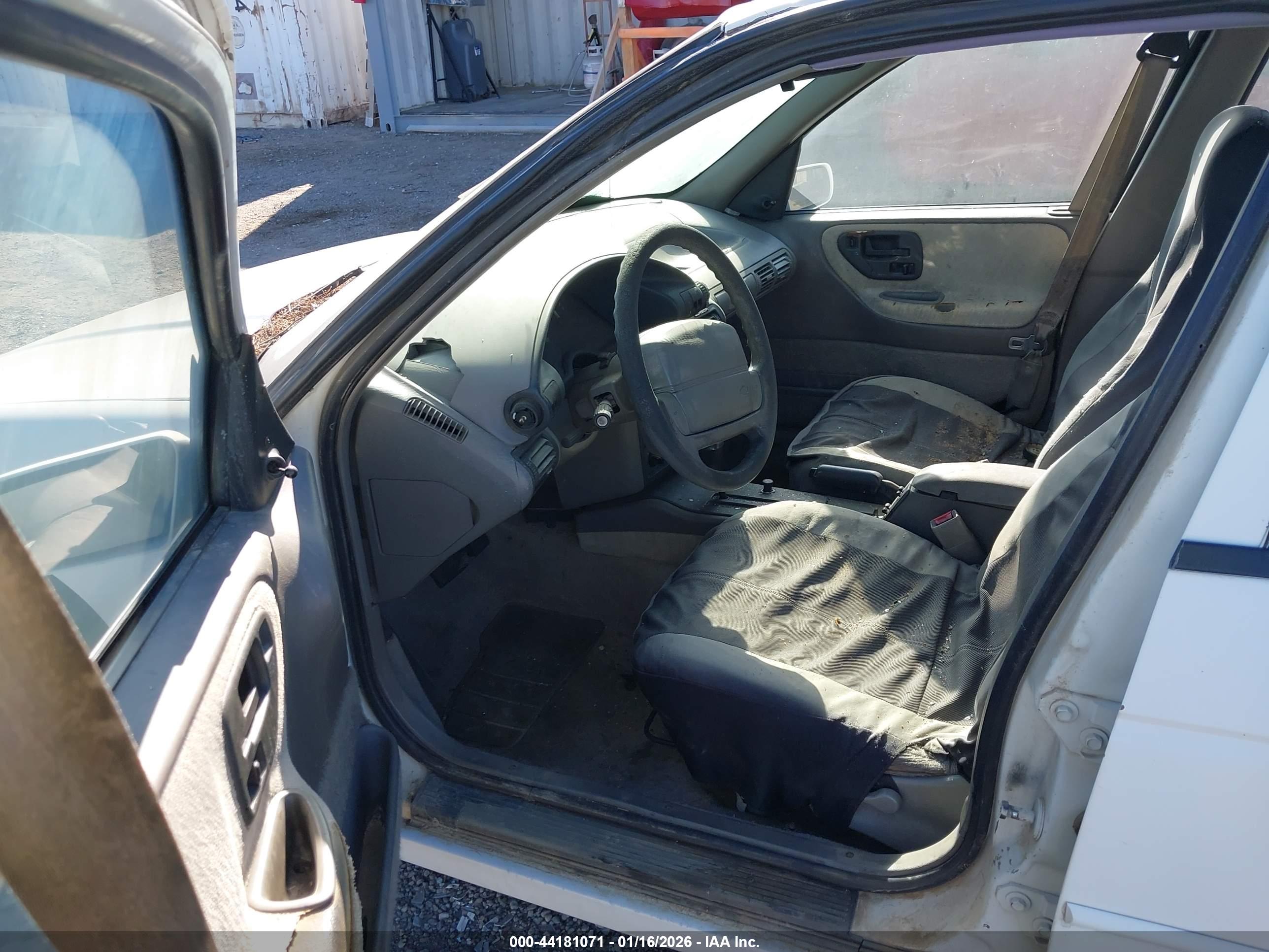 CHEVROLET CORSICA image 5