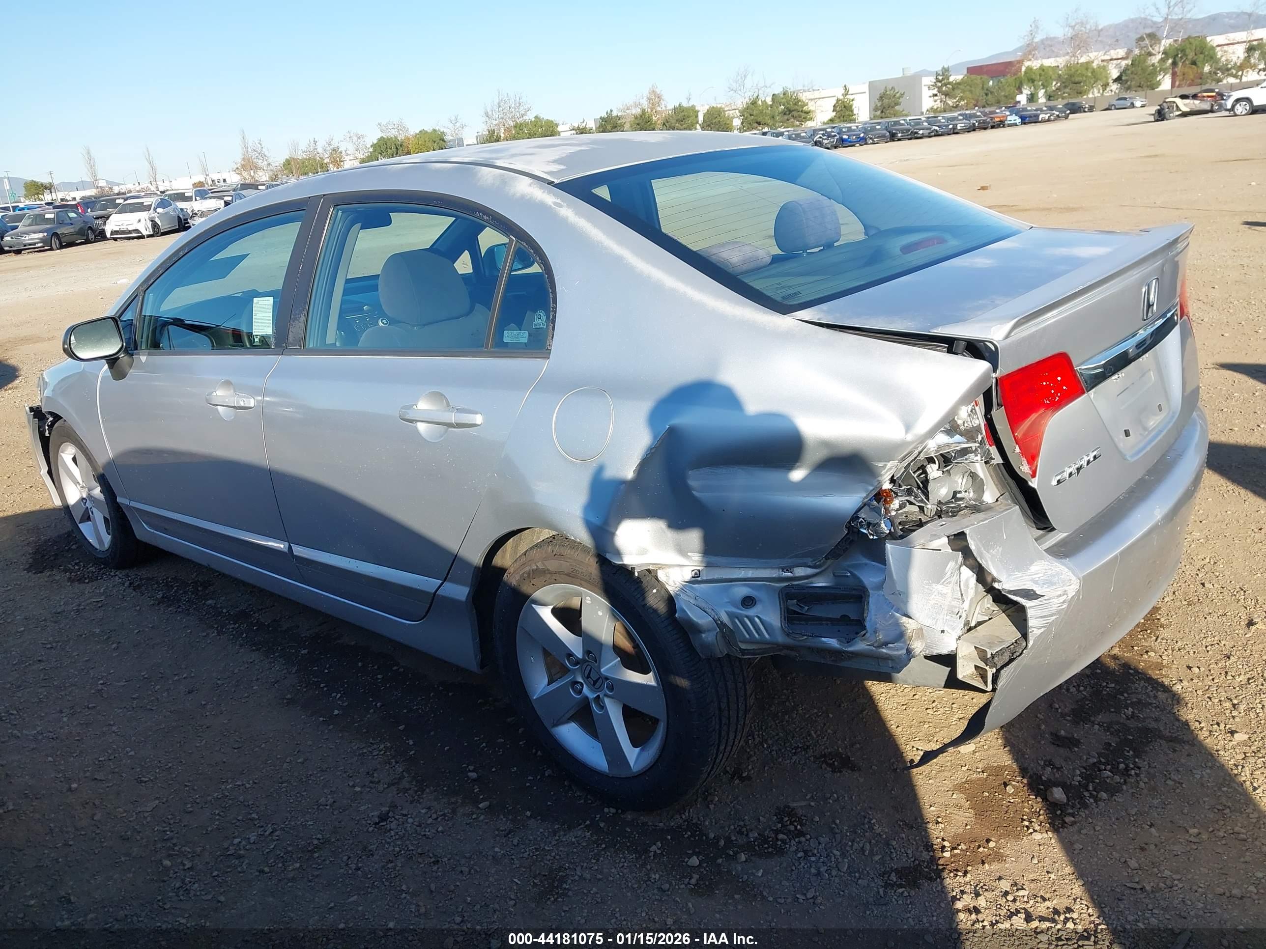 HONDA CIVIC image 3