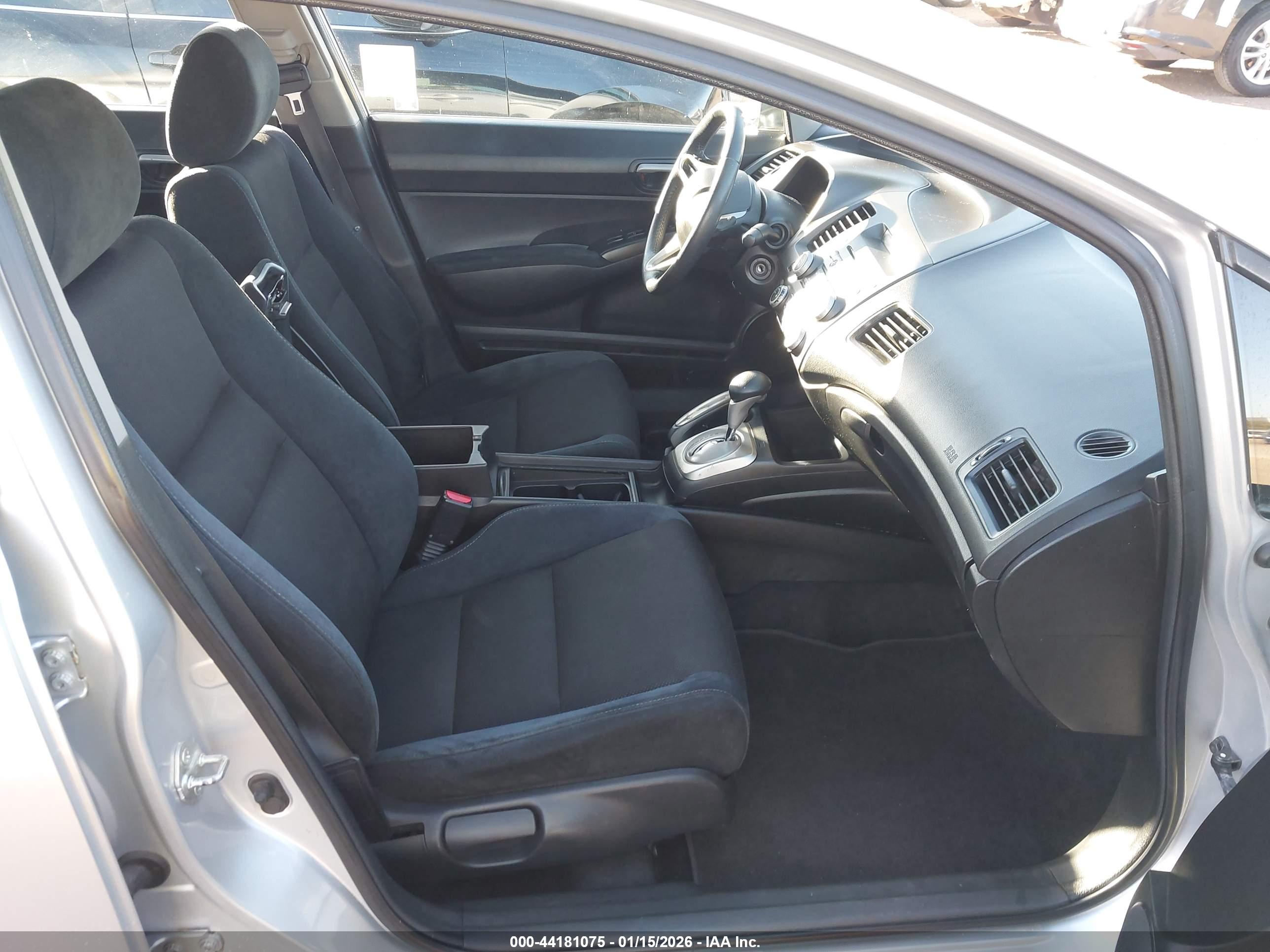 HONDA CIVIC image 5