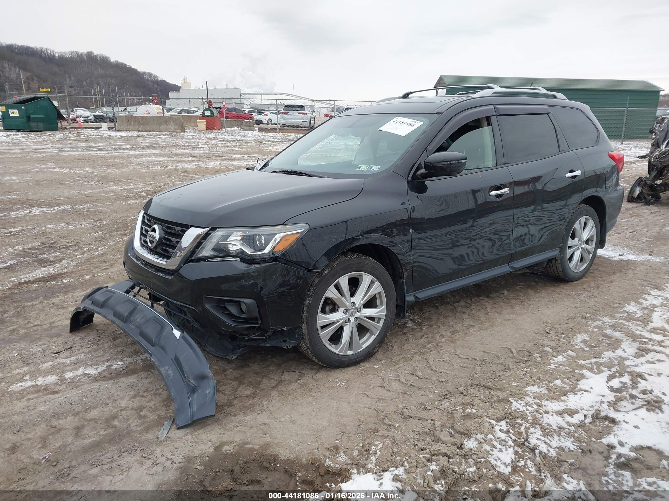 NISSAN PATHFINDER image 2