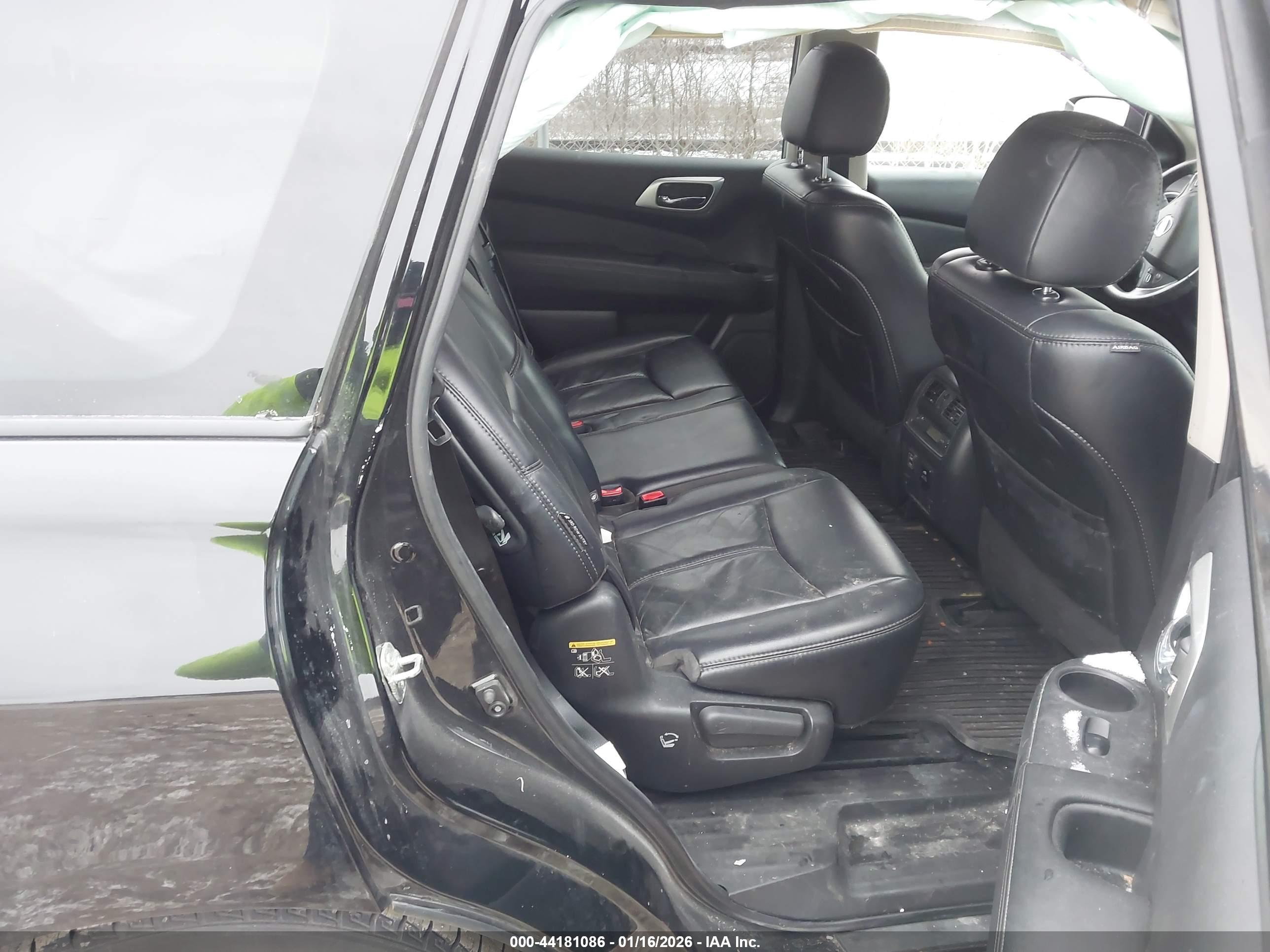 NISSAN PATHFINDER image 8
