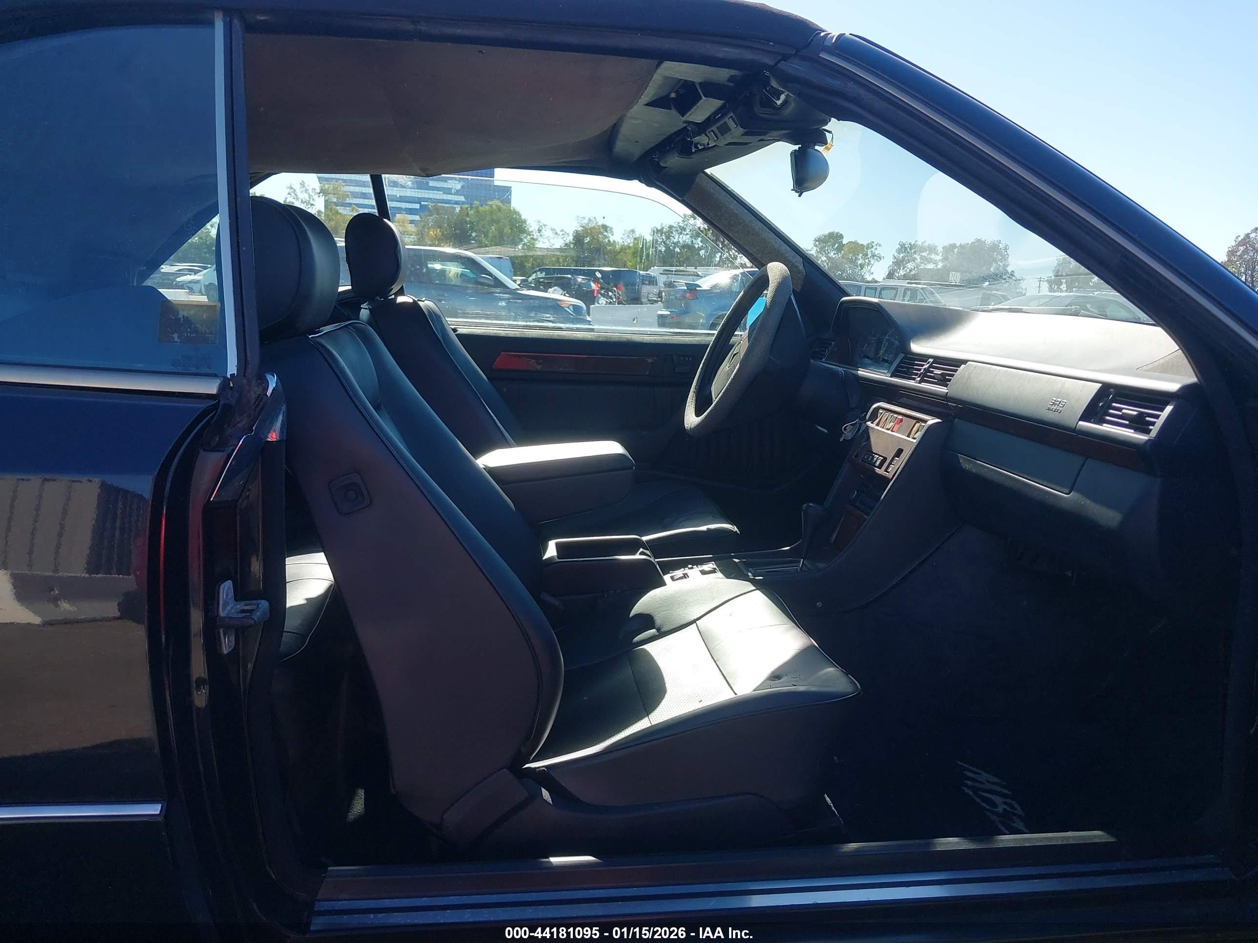MERCEDES-BENZ E image 5