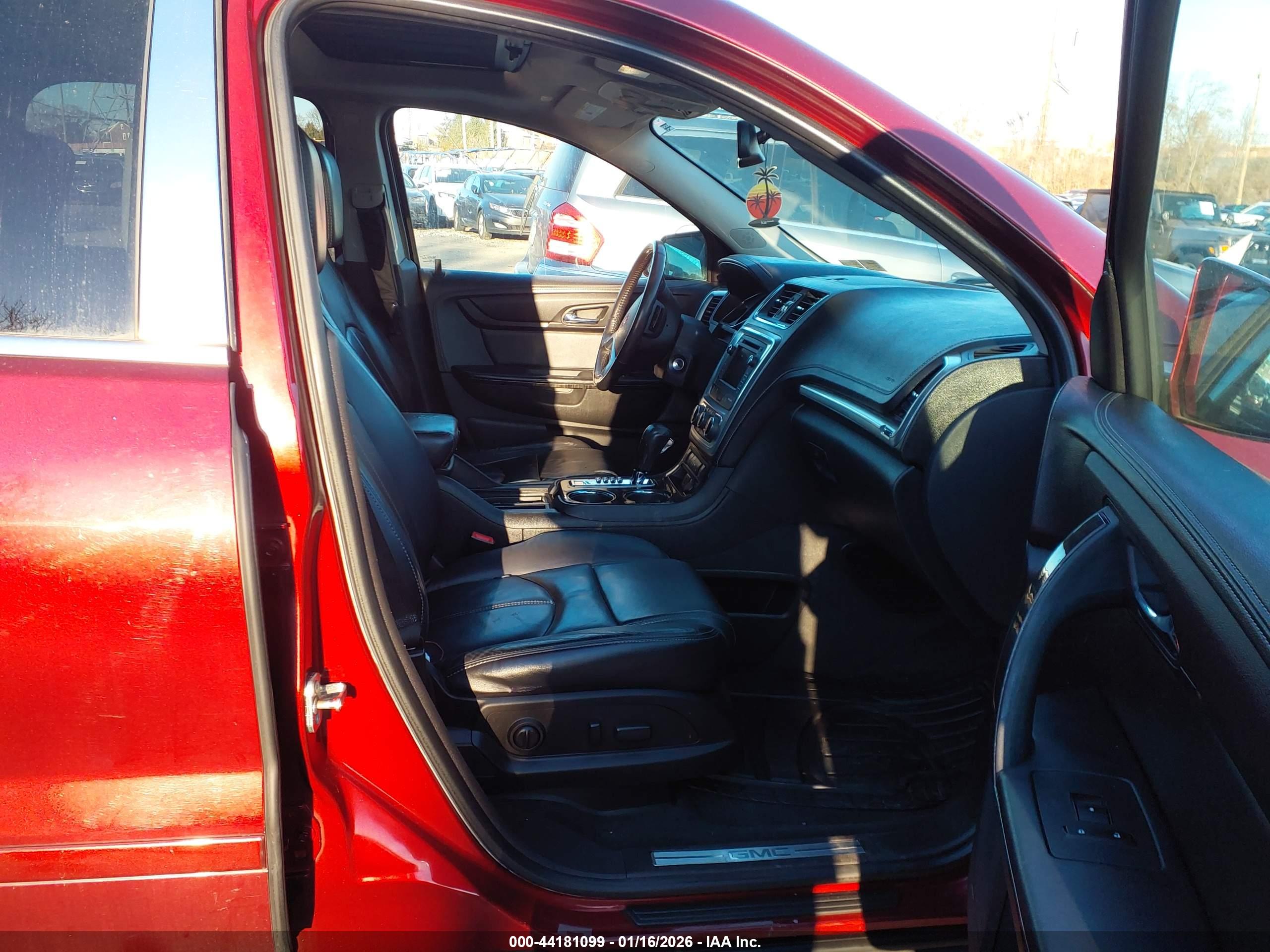 GMC ACADIA image 5