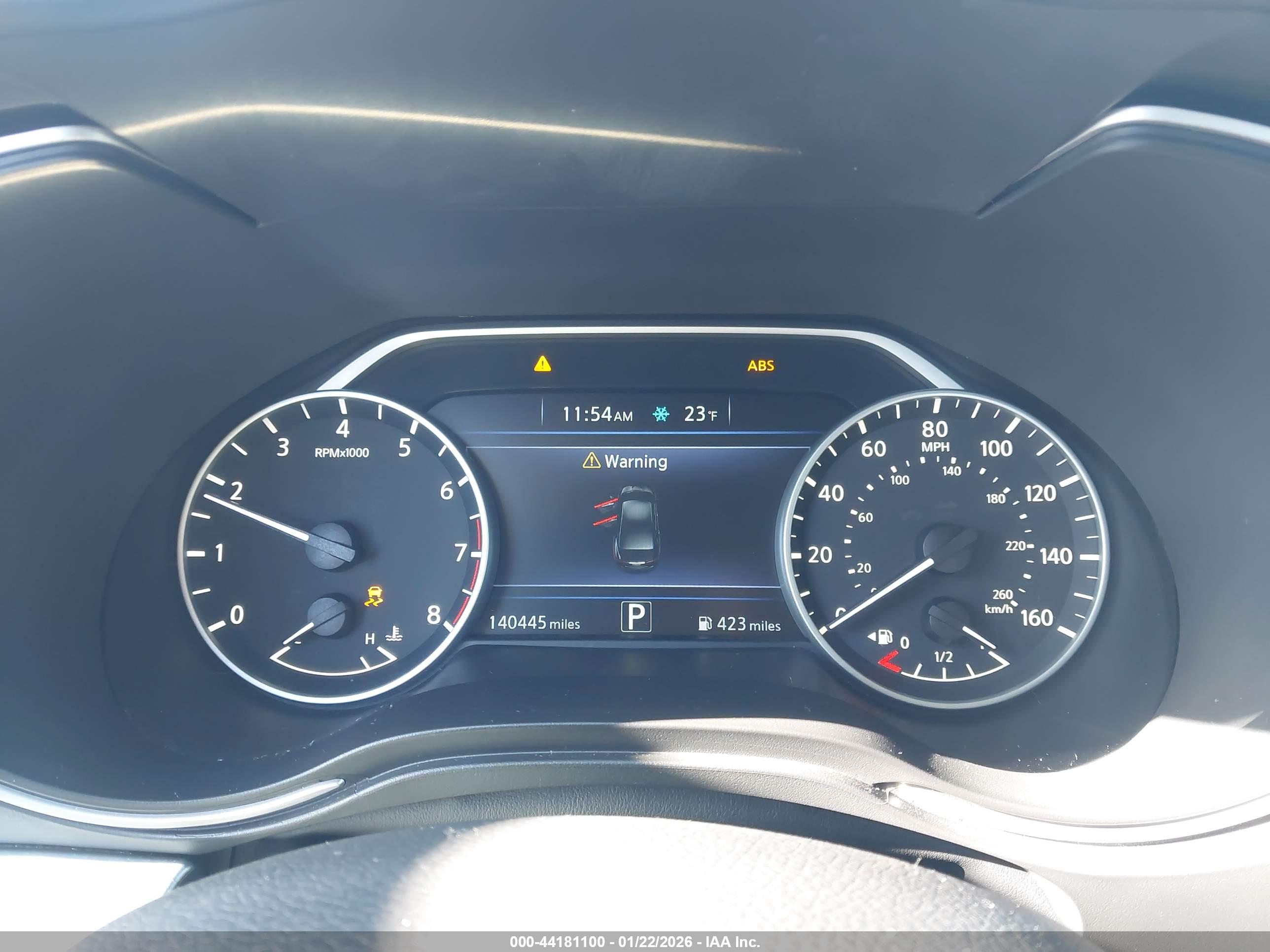 NISSAN MAXIMA image 7