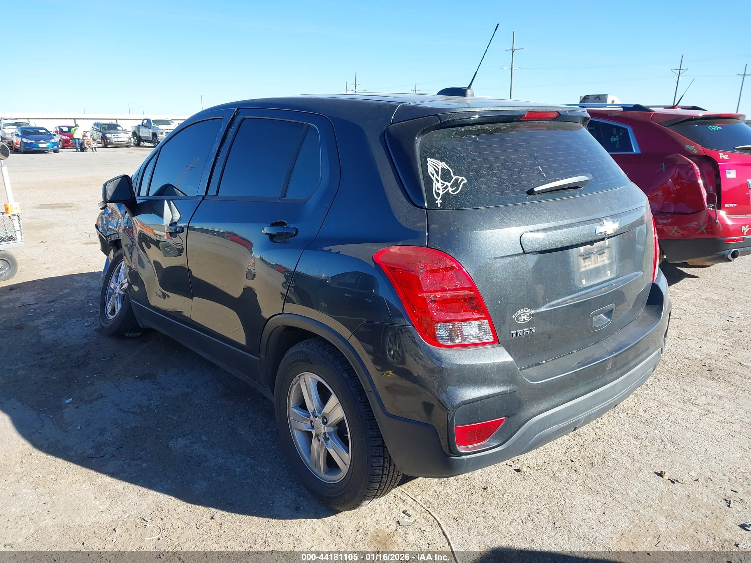 CHEVROLET TRAX image 3