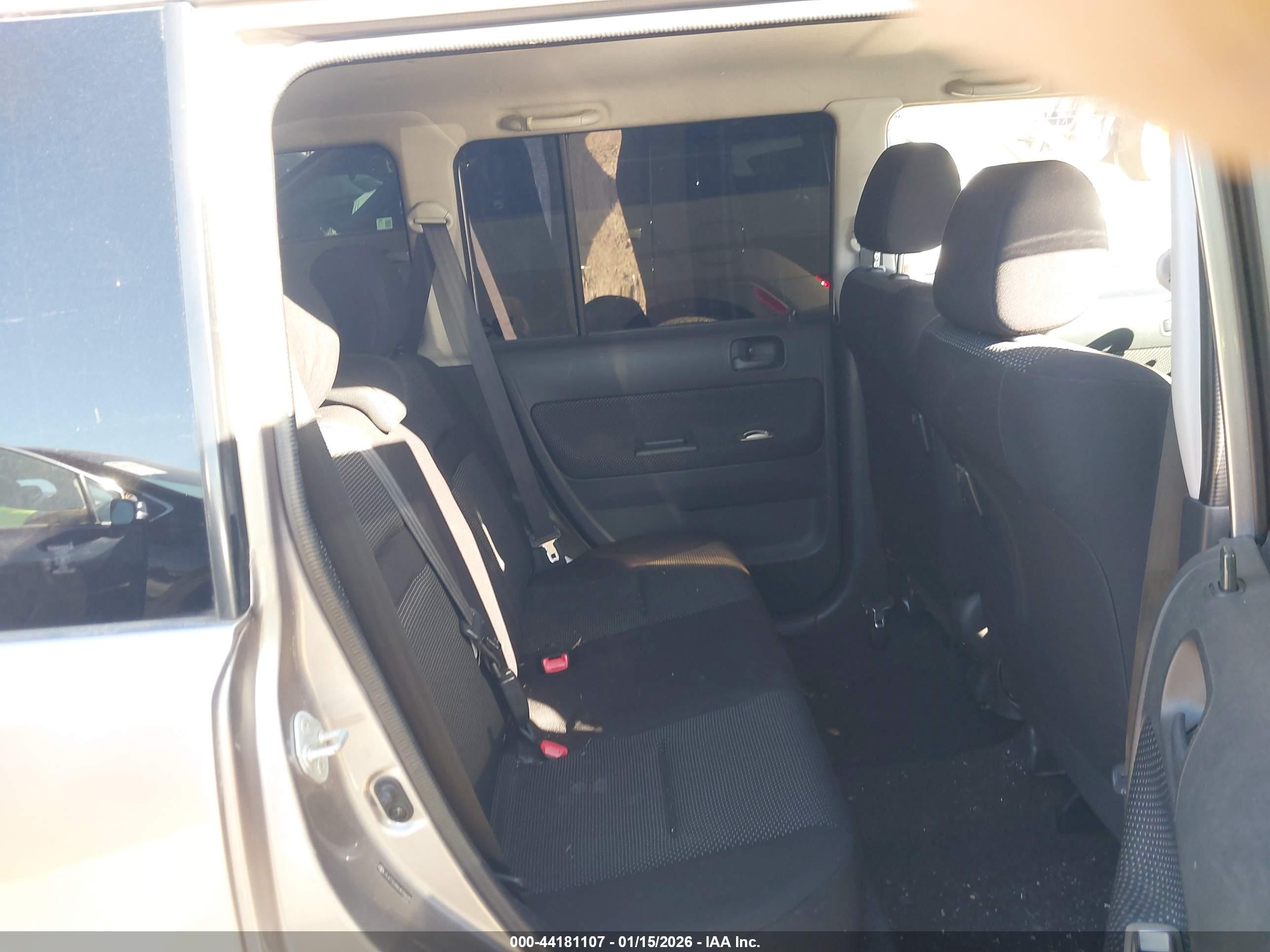 SCION XB image 8