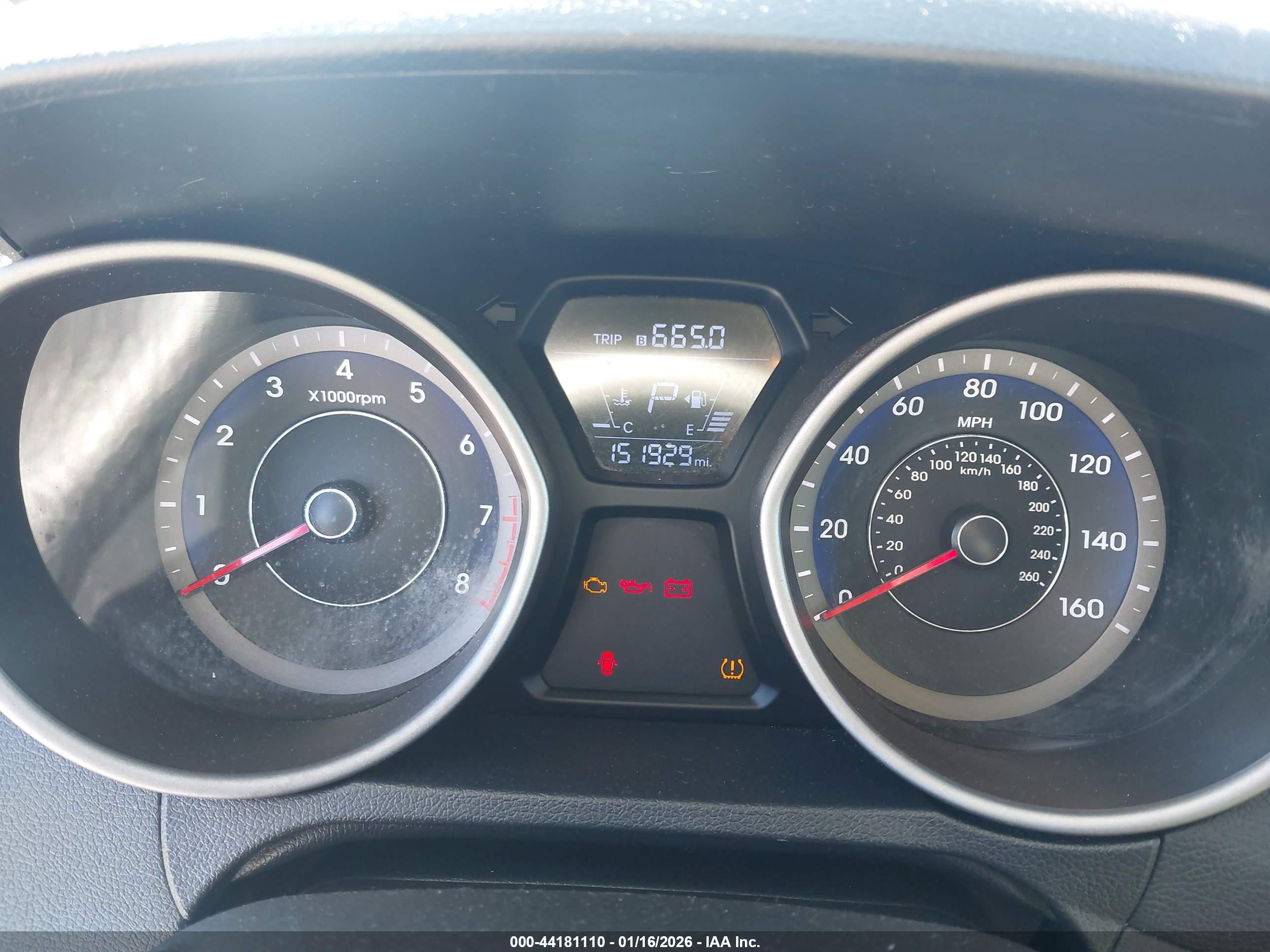 HYUNDAI ELANTRA image 7