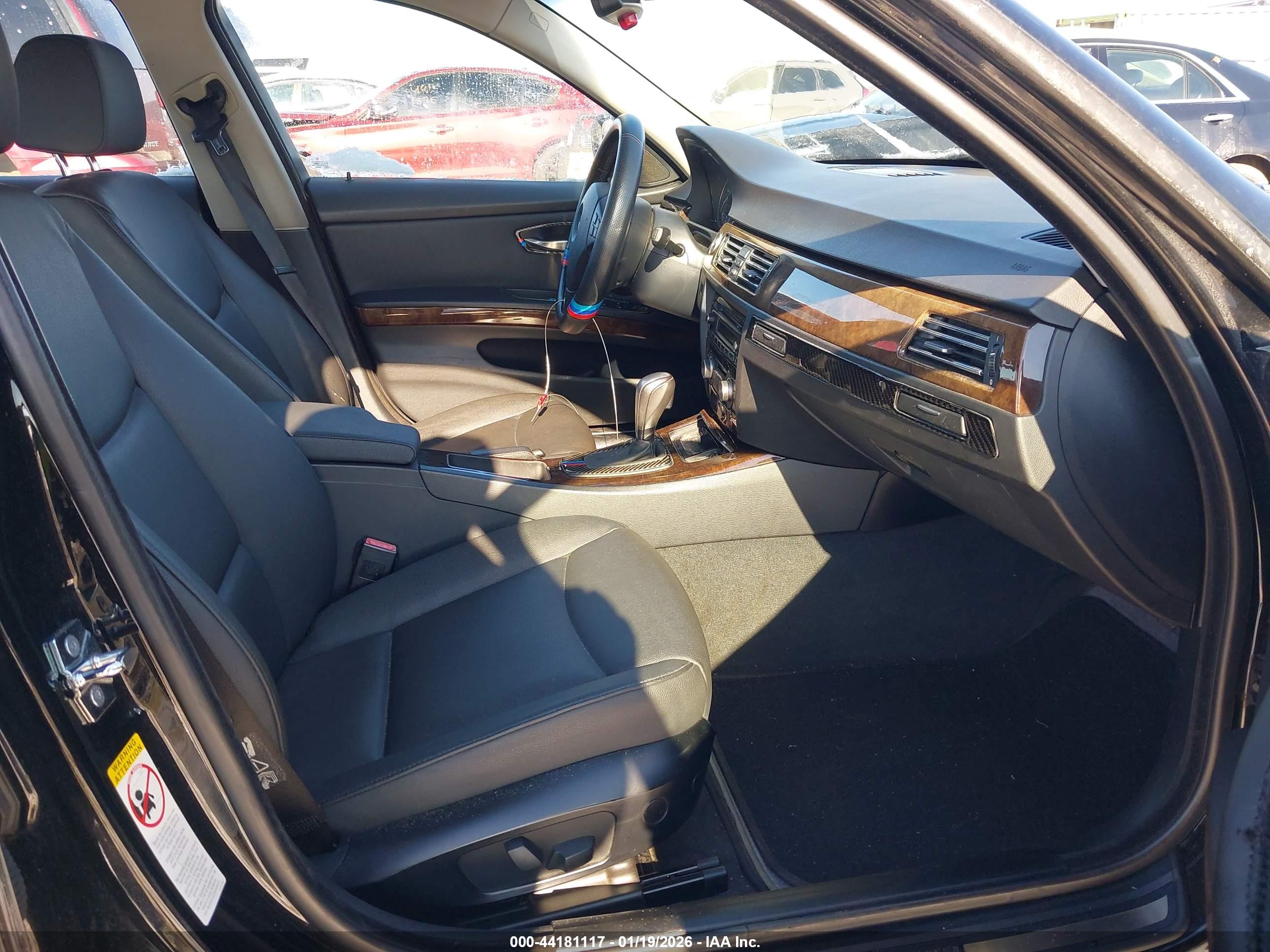 BMW 328I image 5
