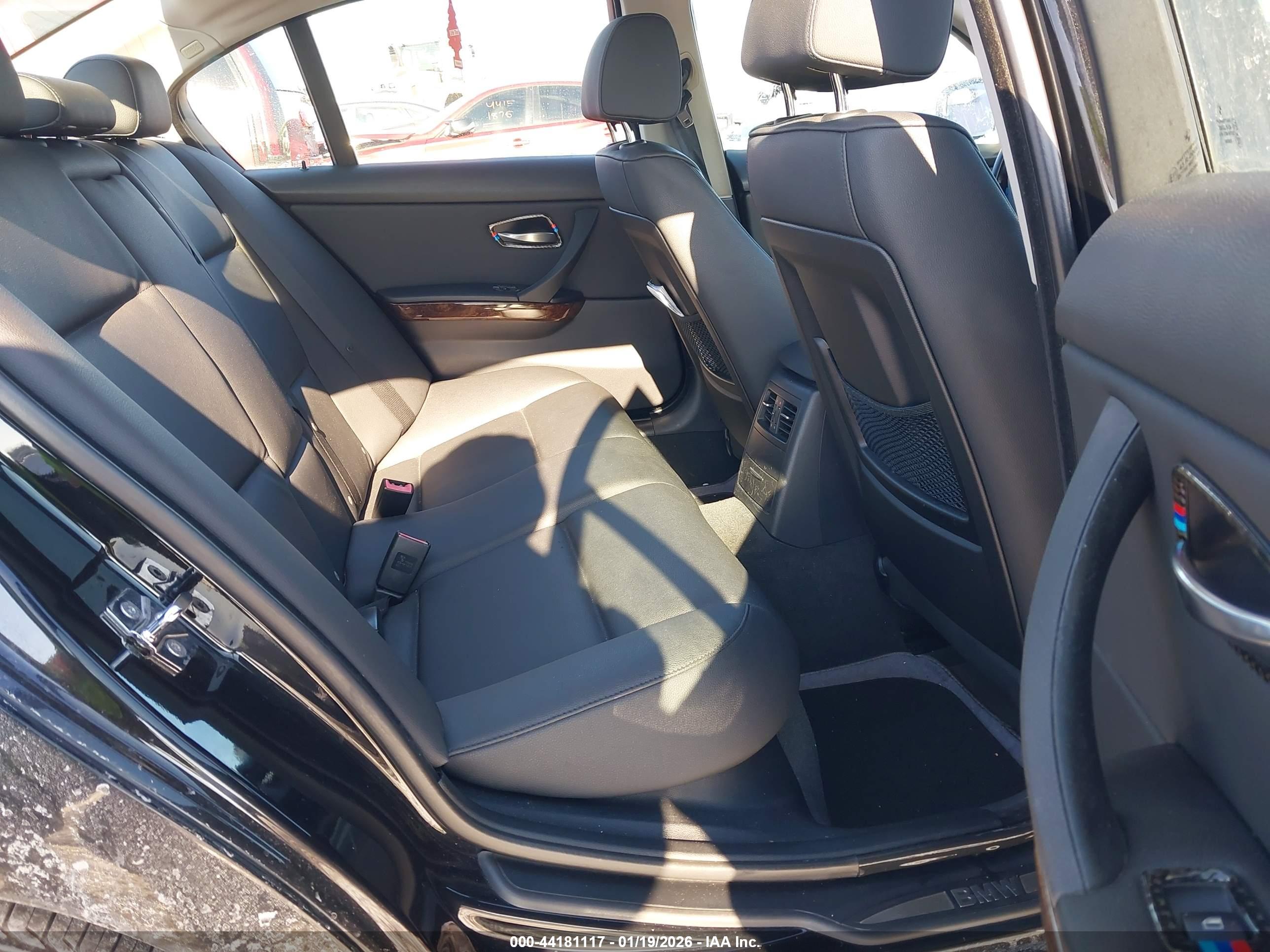 BMW 328I image 8