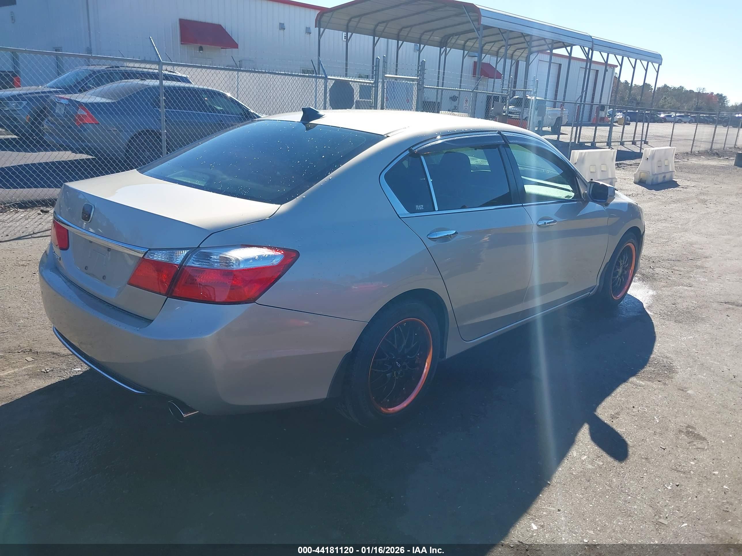 HONDA ACCORD image 4
