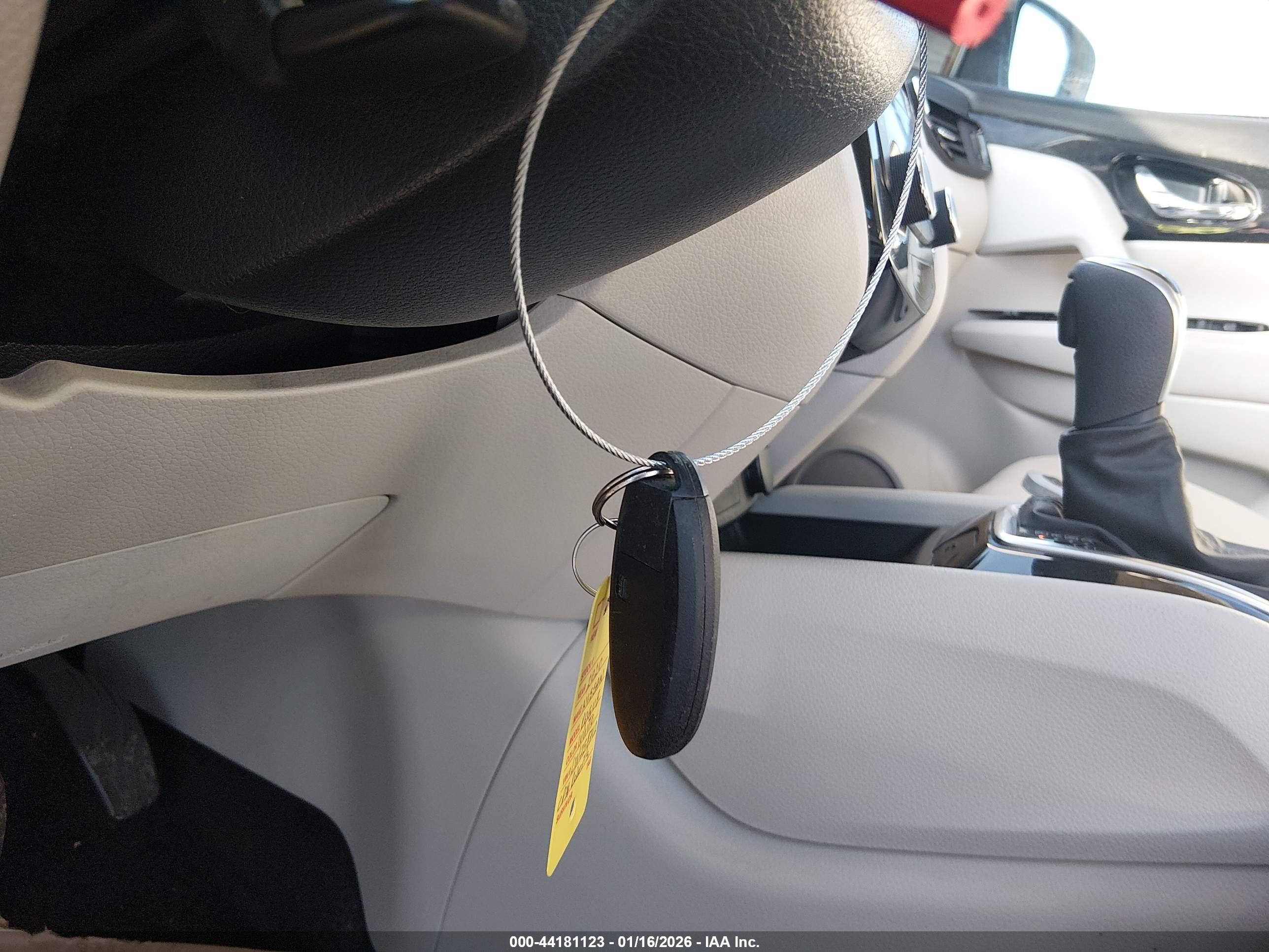 NISSAN ROGUE image 11