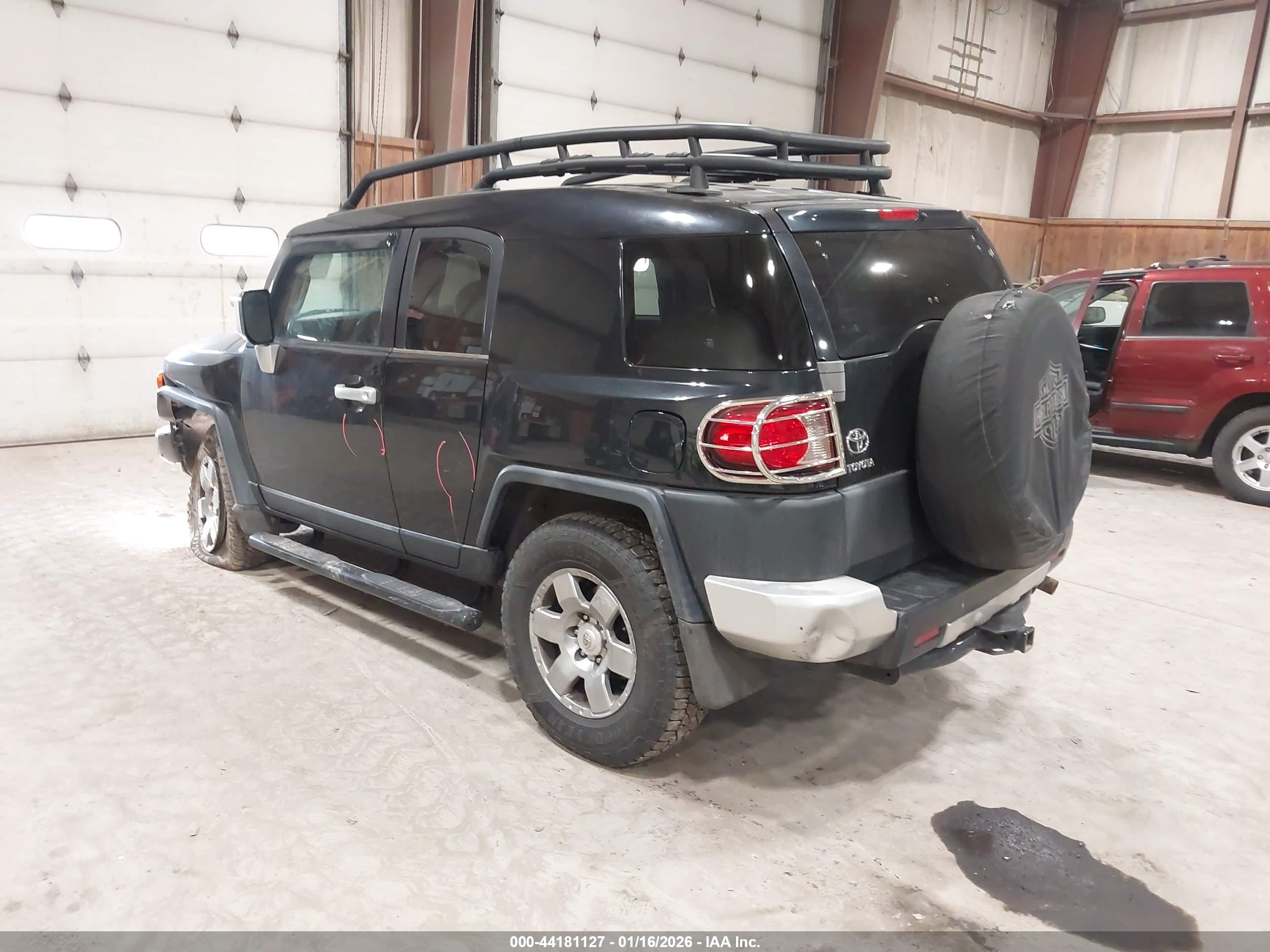 TOYOTA FJ image 3