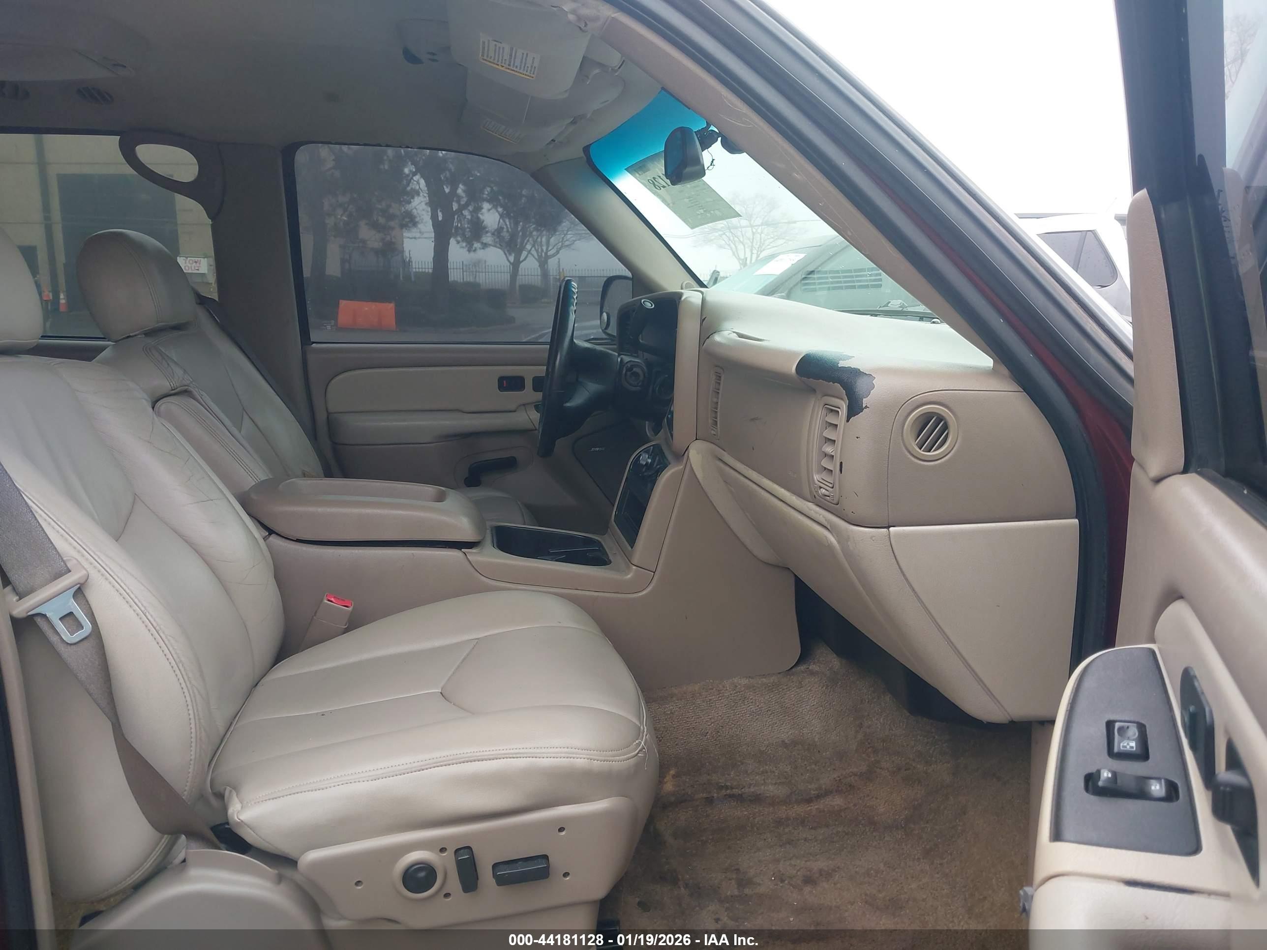 CHEVROLET TAHOE image 5