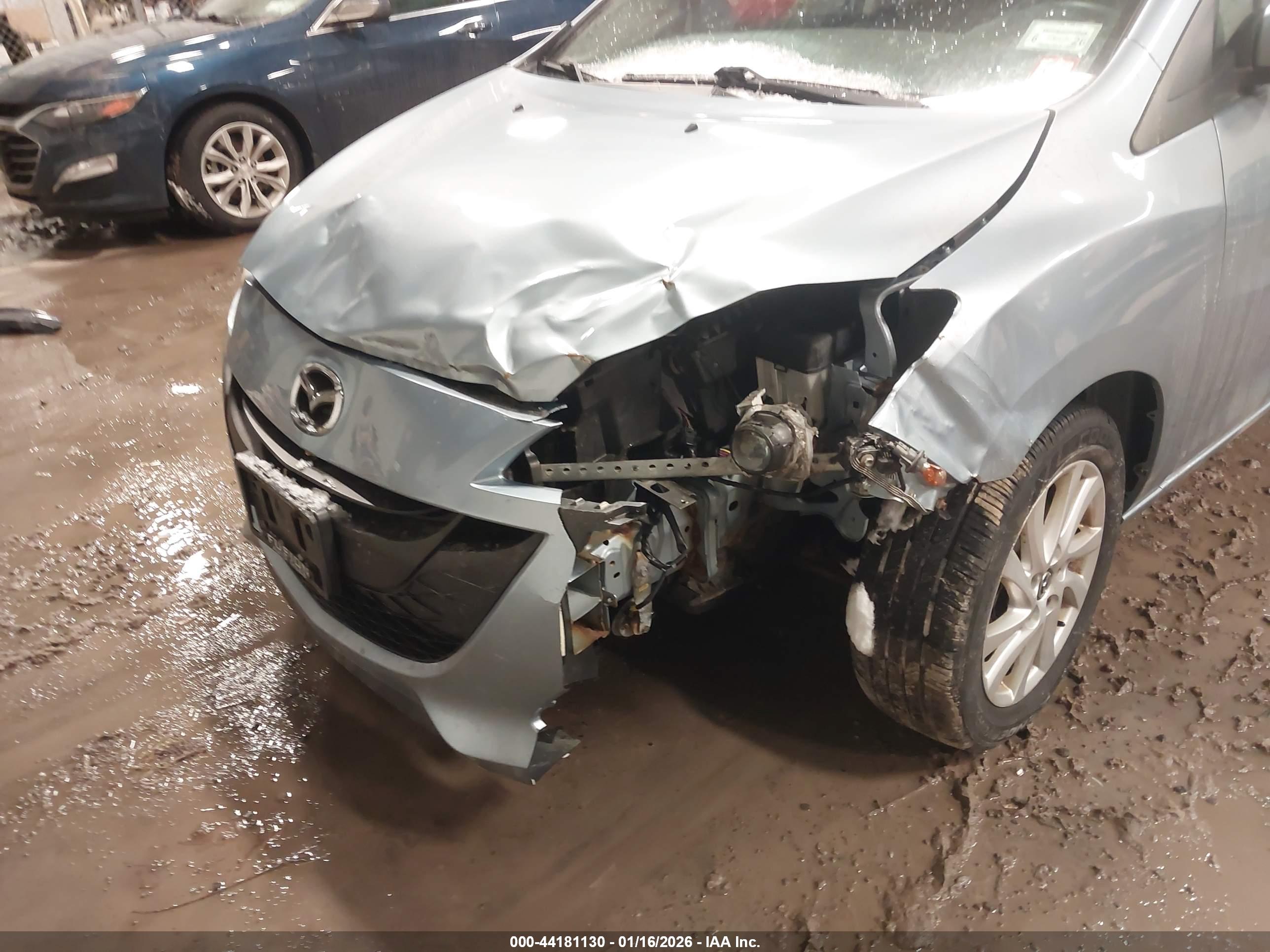 MAZDA MAZDA5 image 6