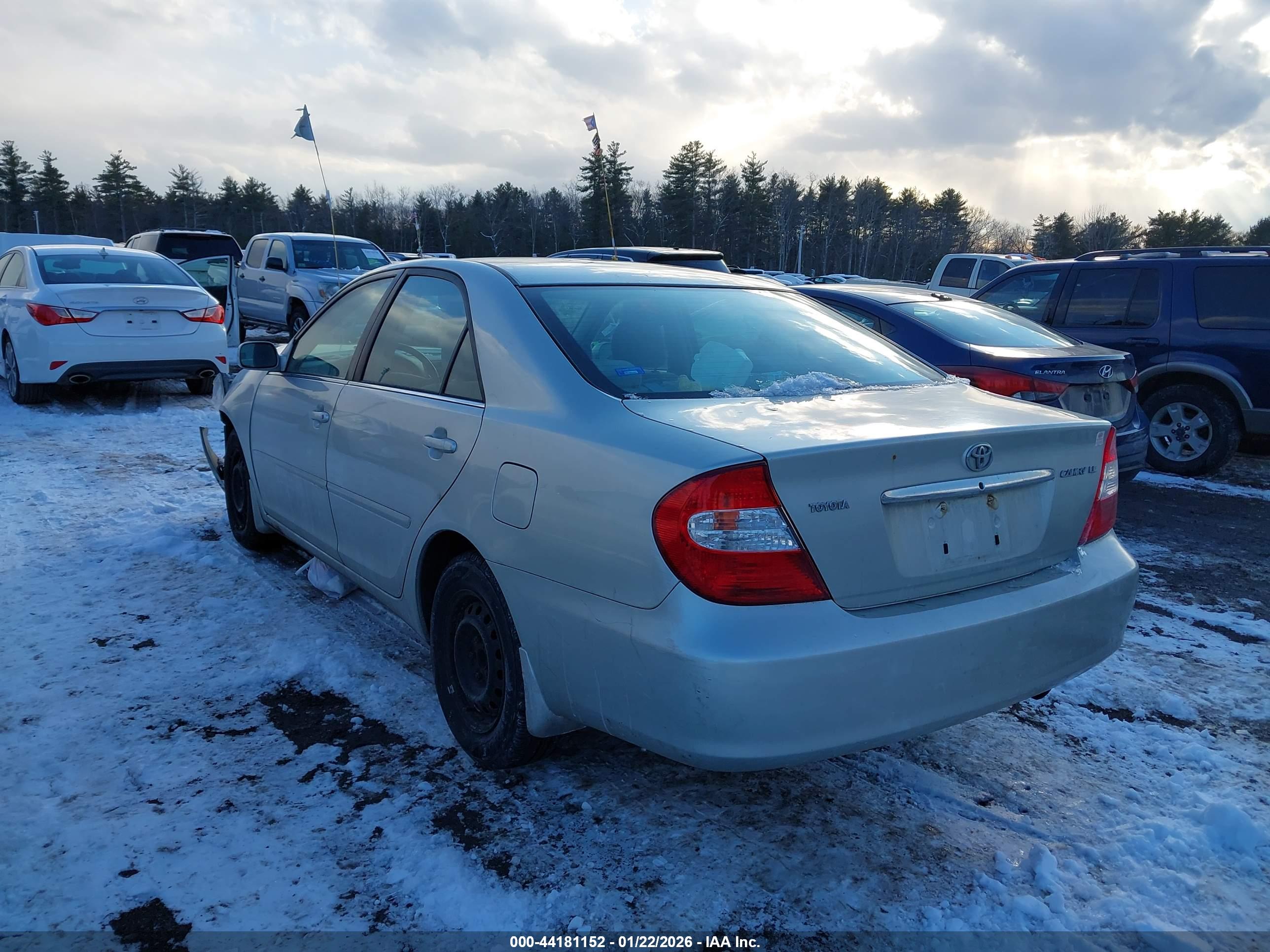 TOYOTA CAMRY image 3