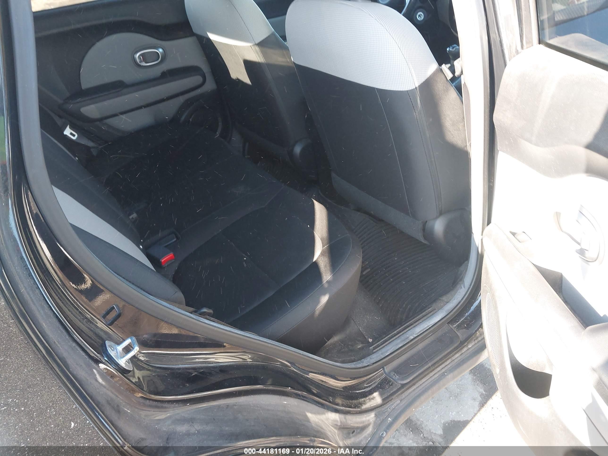 KIA SOUL image 8
