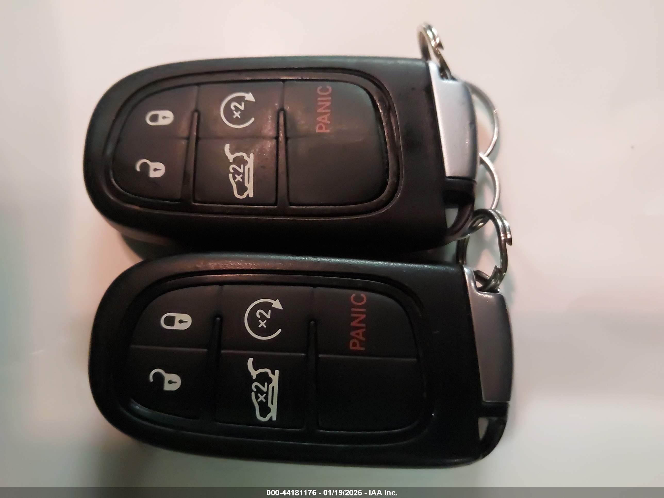JEEP CHEROKEE image 11