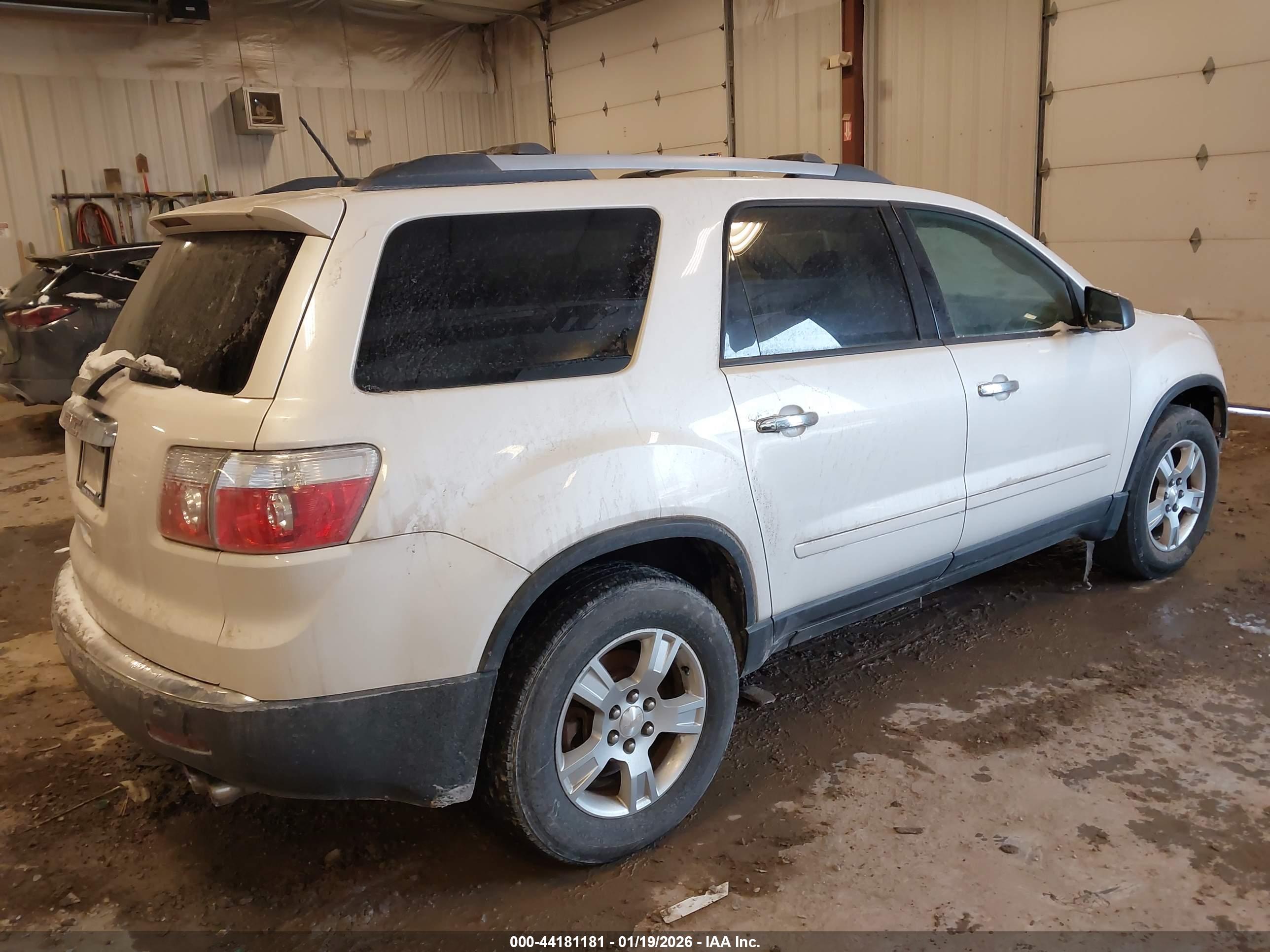 GMC ACADIA image 4