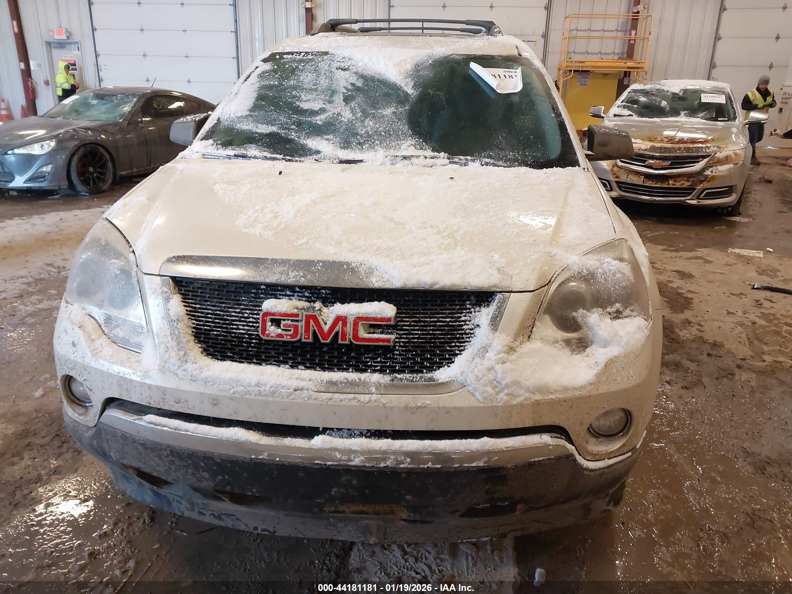 GMC ACADIA image 6