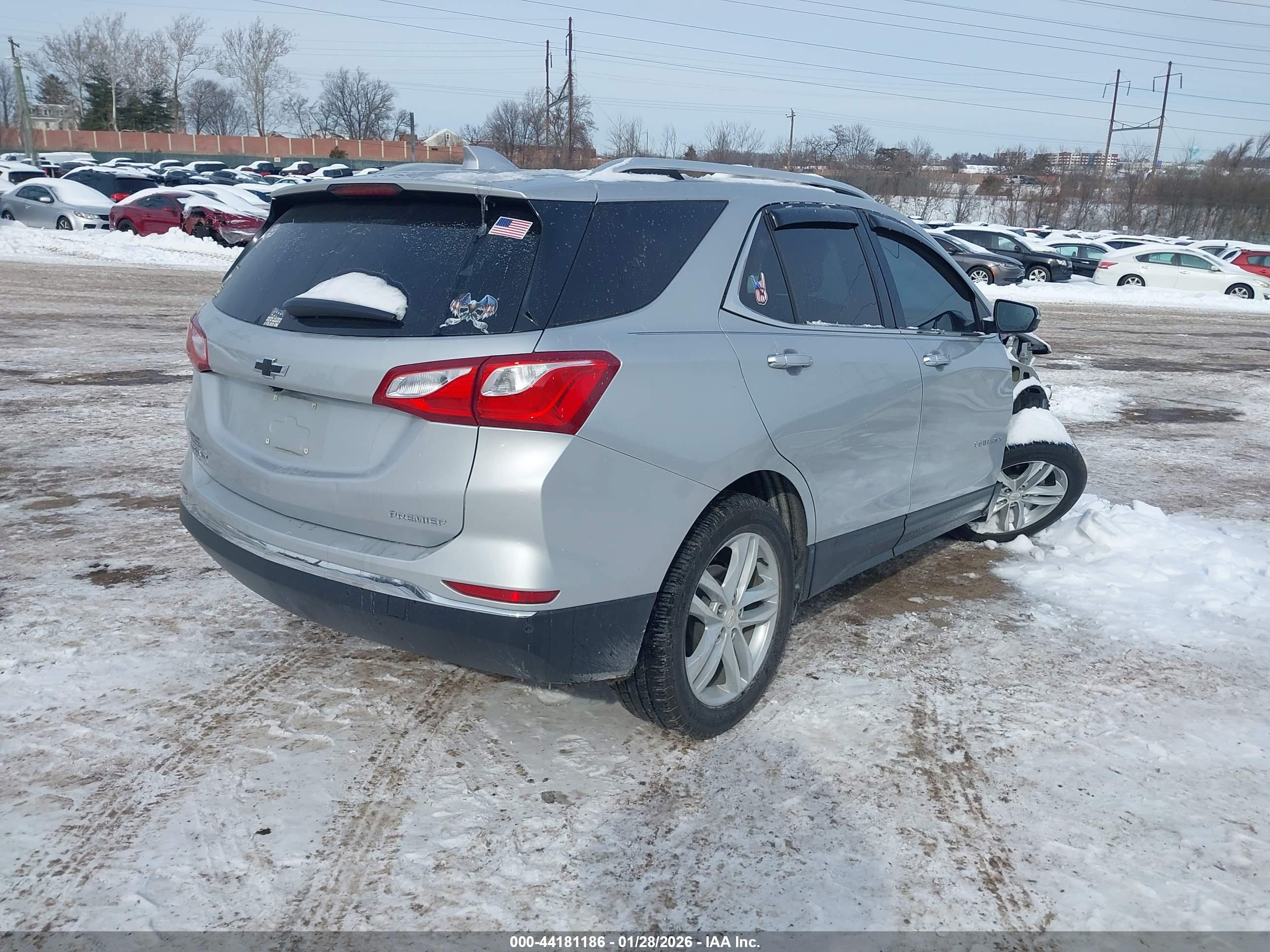 CHEVROLET EQUINOX image 4
