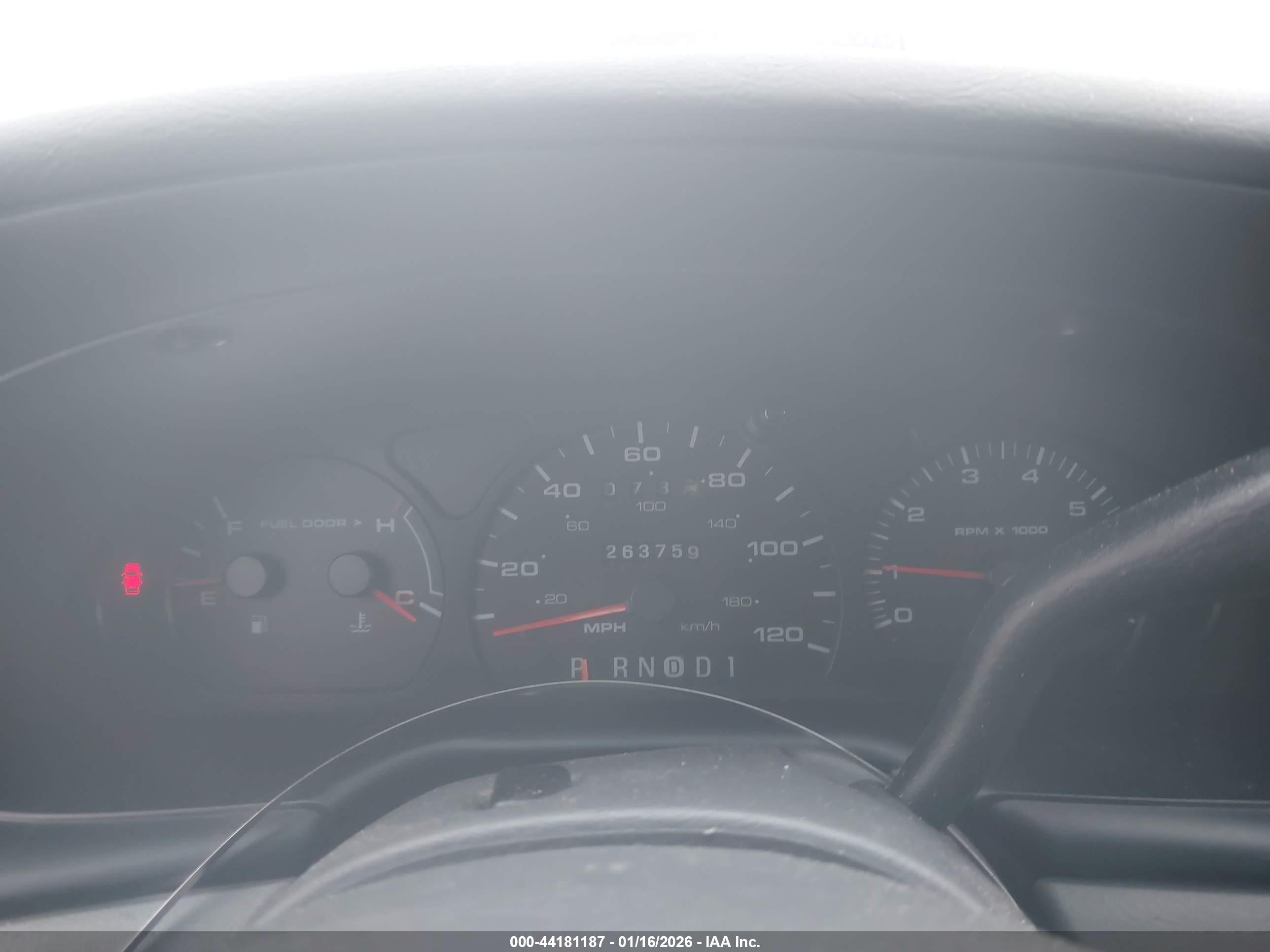 FORD TAURUS image 7