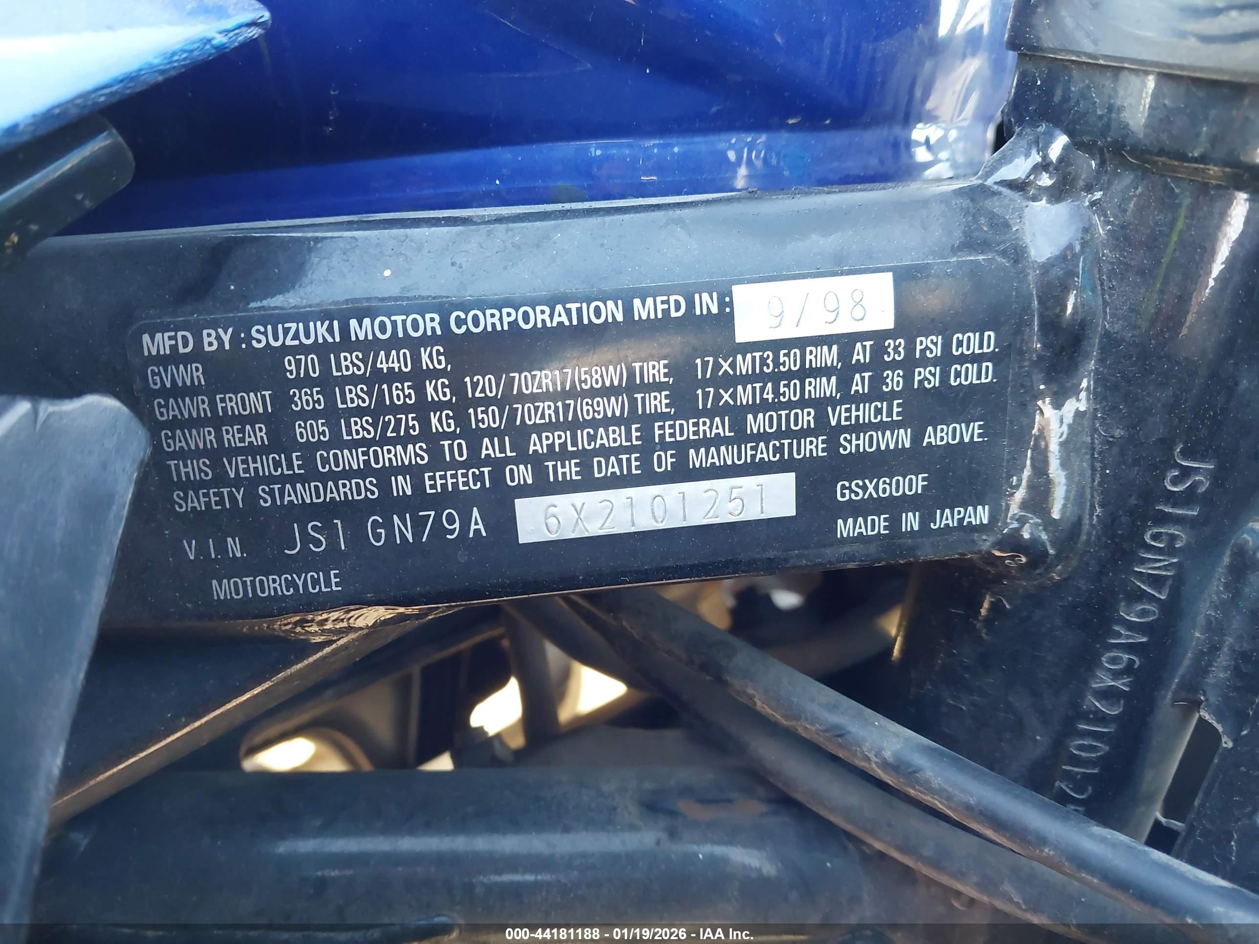 SUZUKI GSX600 image 10