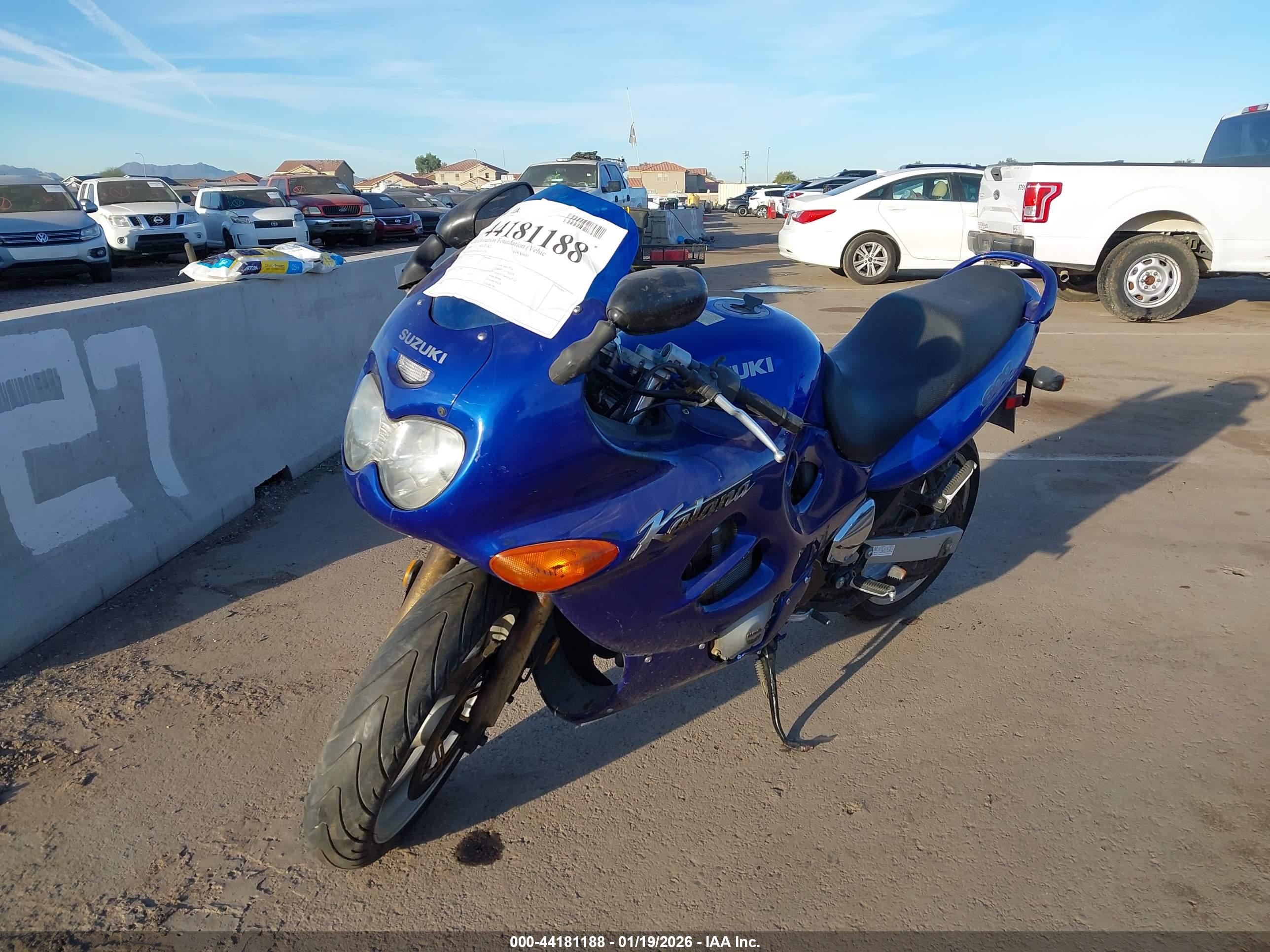SUZUKI GSX600 image 2