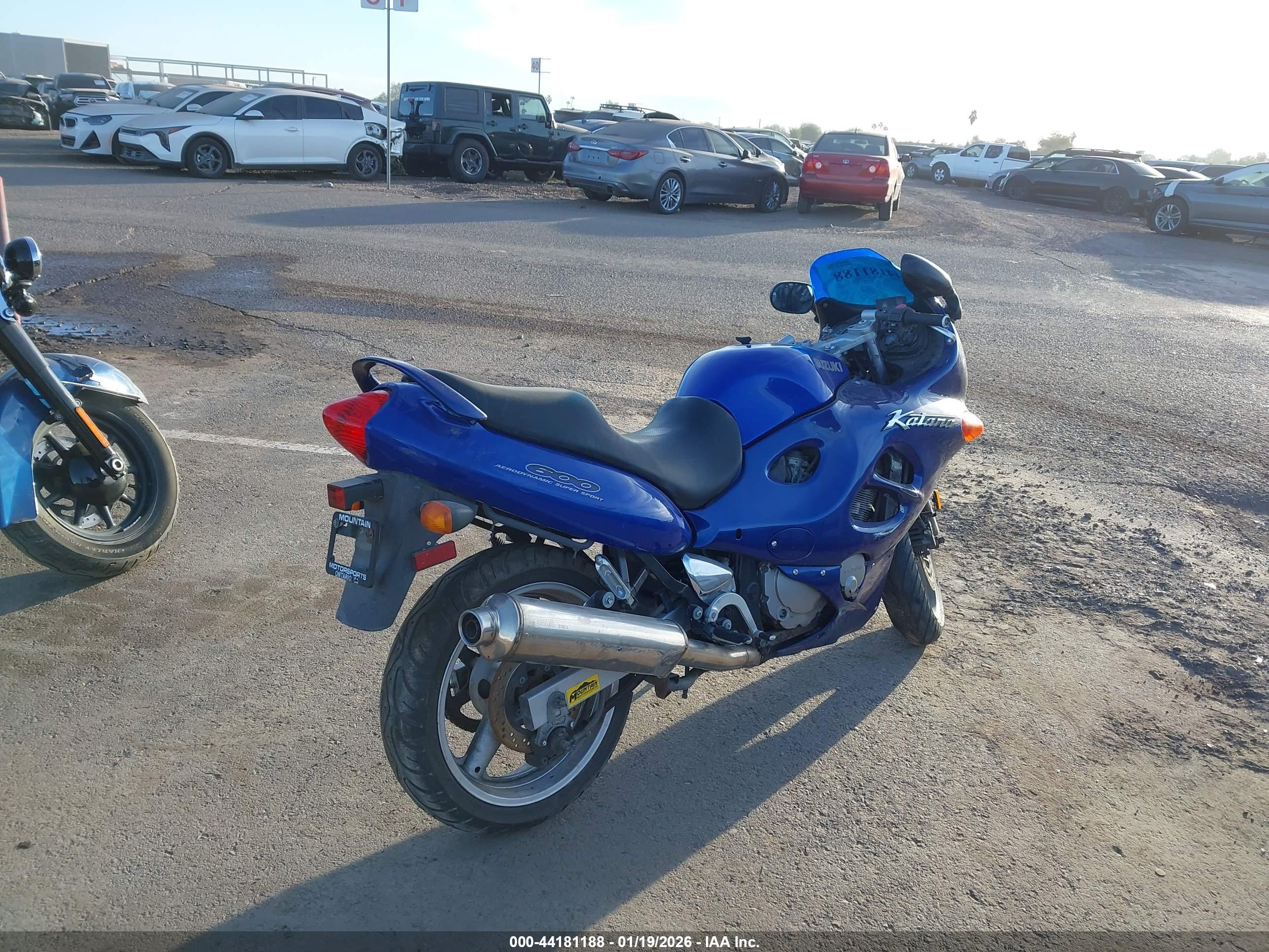 SUZUKI GSX600 image 4