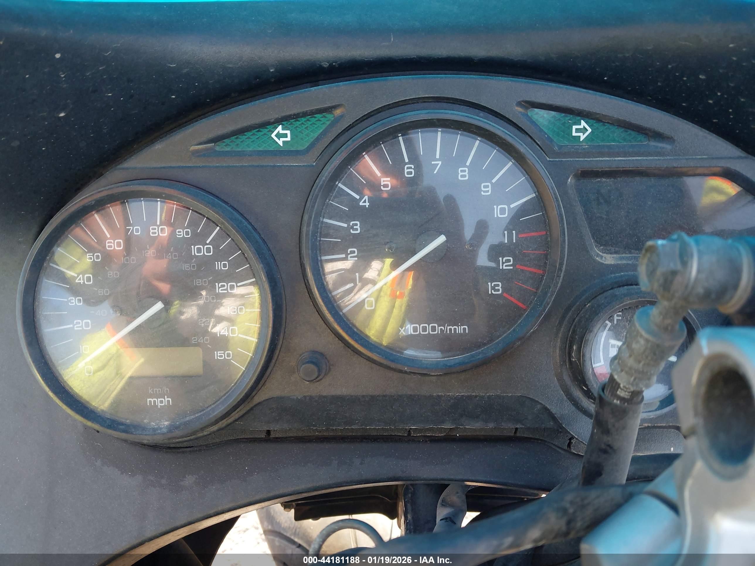 SUZUKI GSX600 image 7