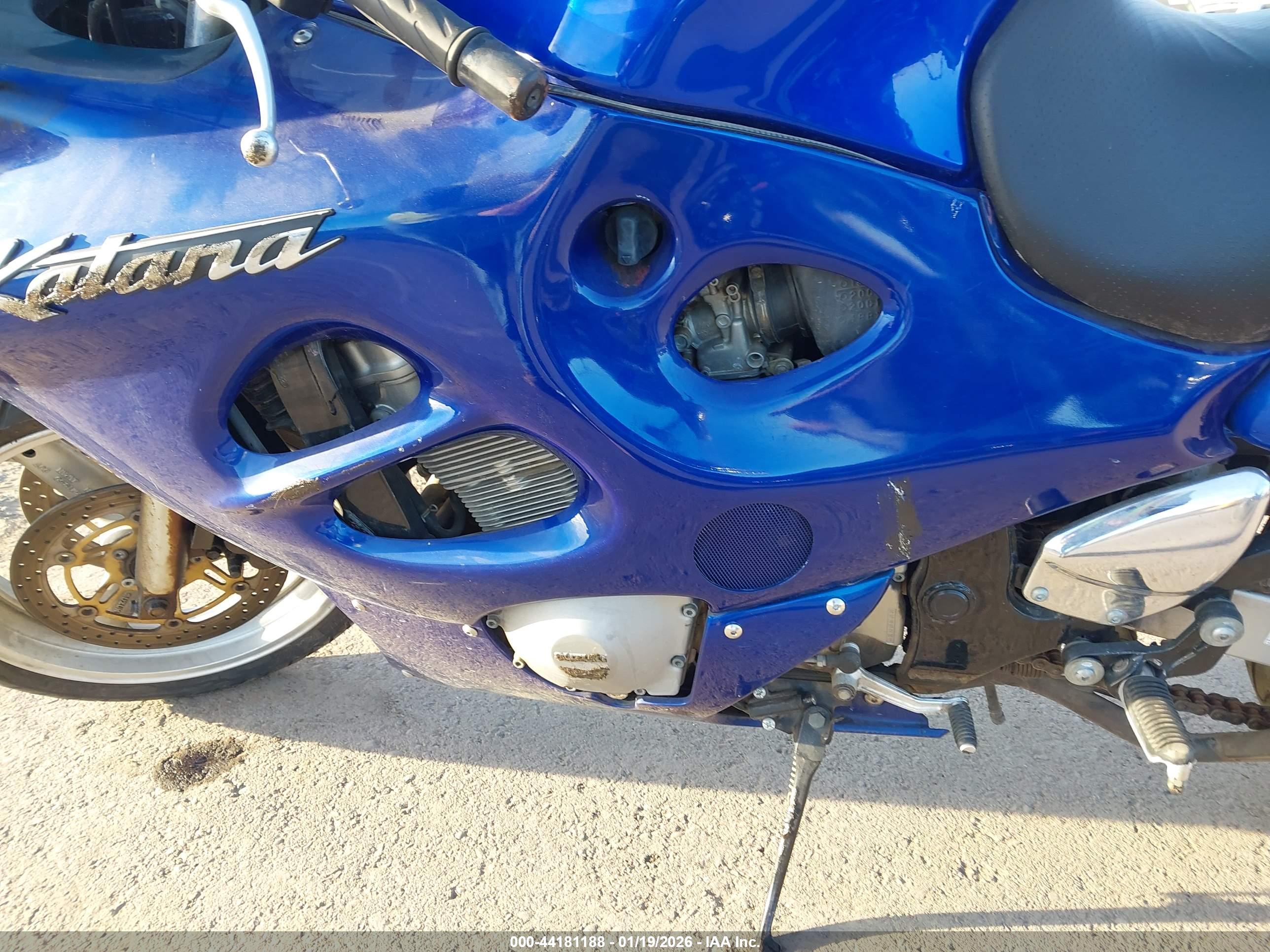 SUZUKI GSX600 image 9