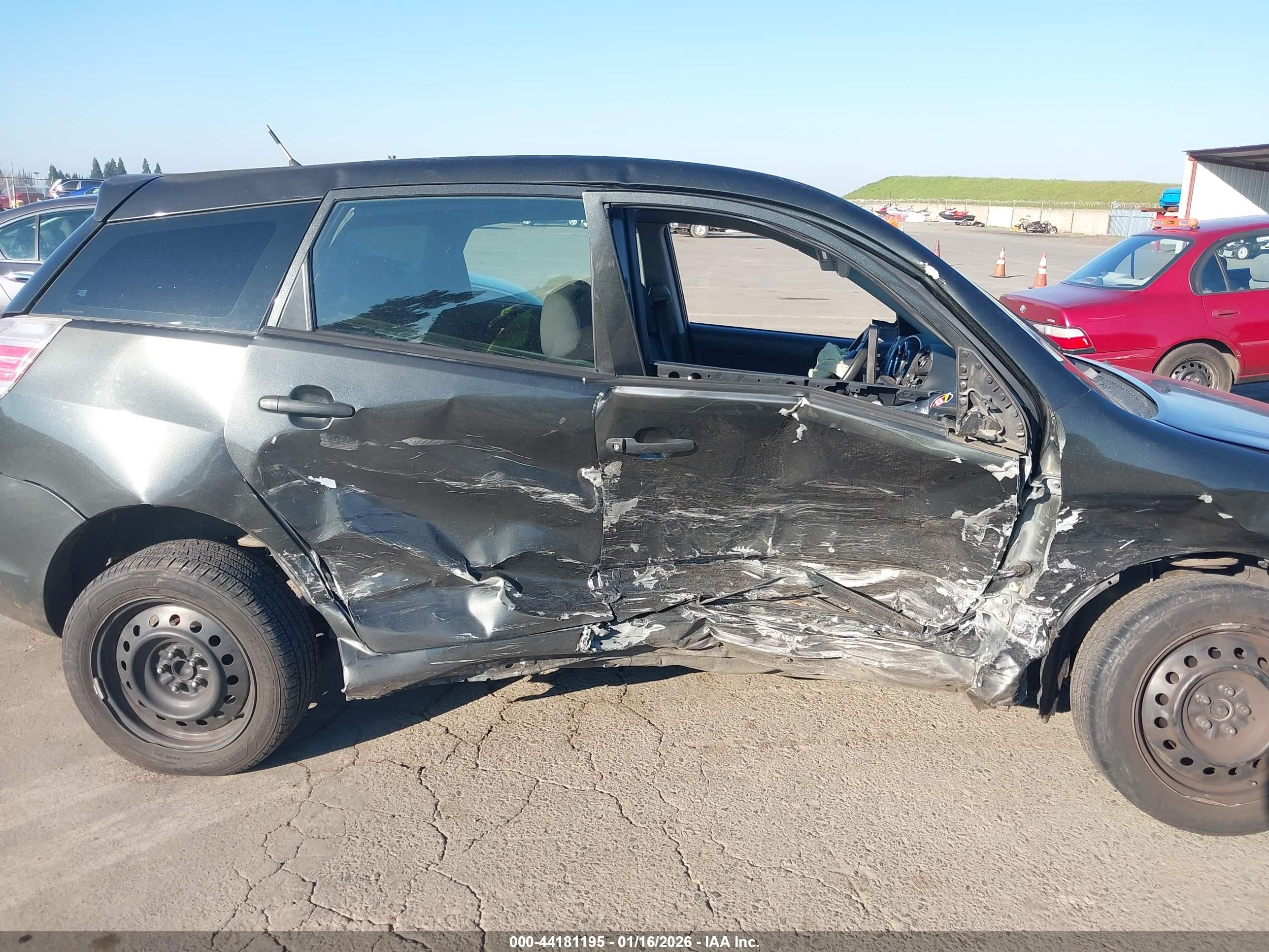 TOYOTA MATRIX image 6