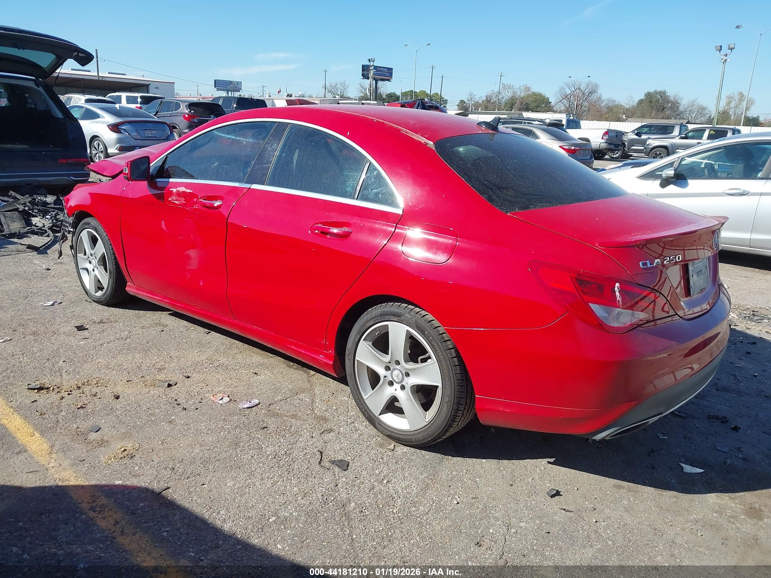 MERCEDES-BENZ CLA image 3