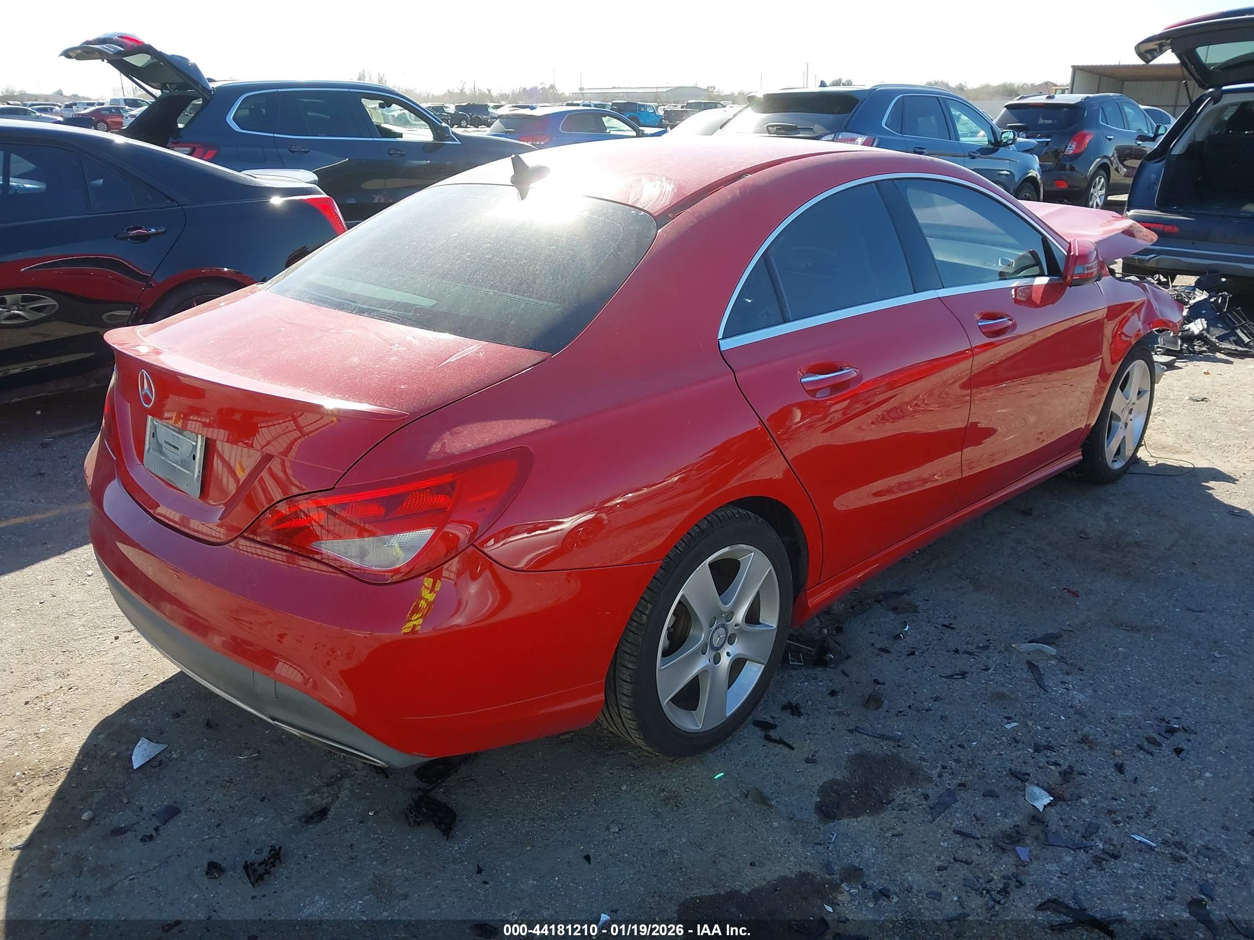 MERCEDES-BENZ CLA image 4