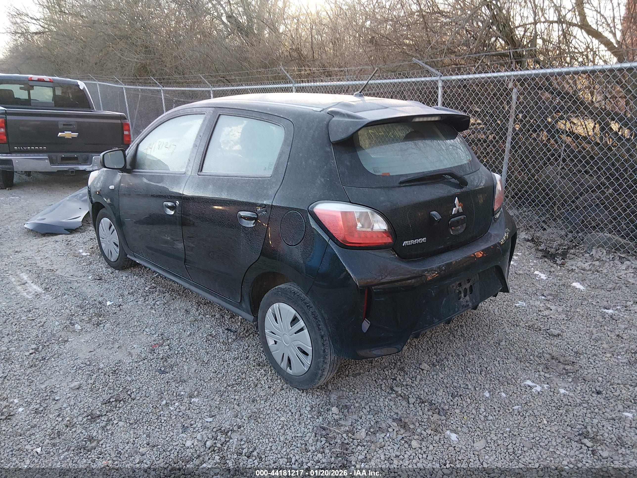MITSUBISHI MIRAGE image 3