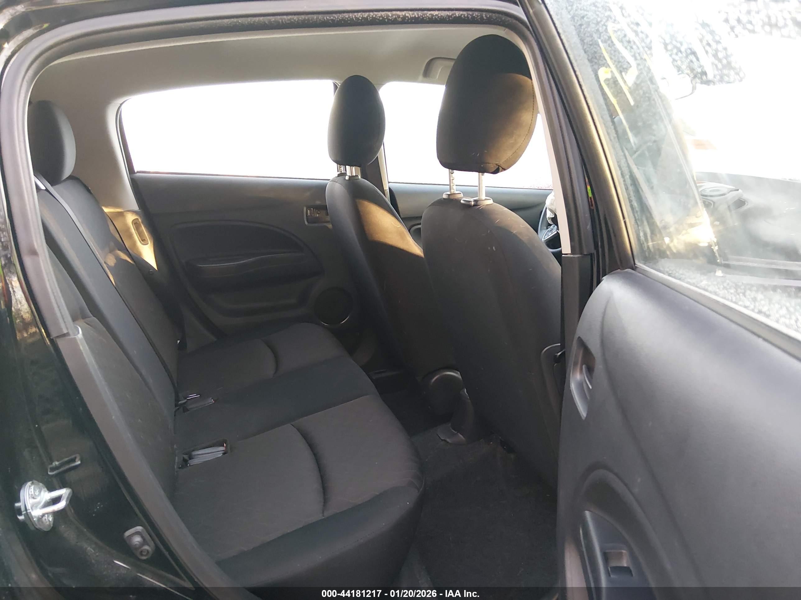 MITSUBISHI MIRAGE image 8