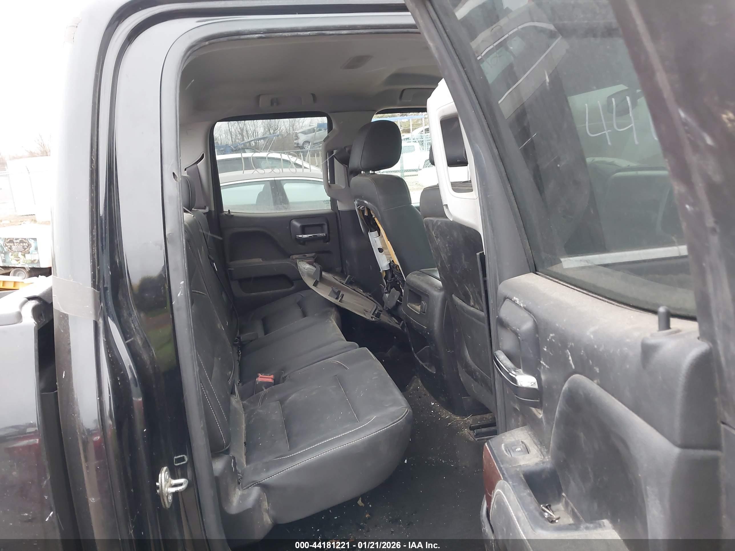 GMC SIERRA image 8