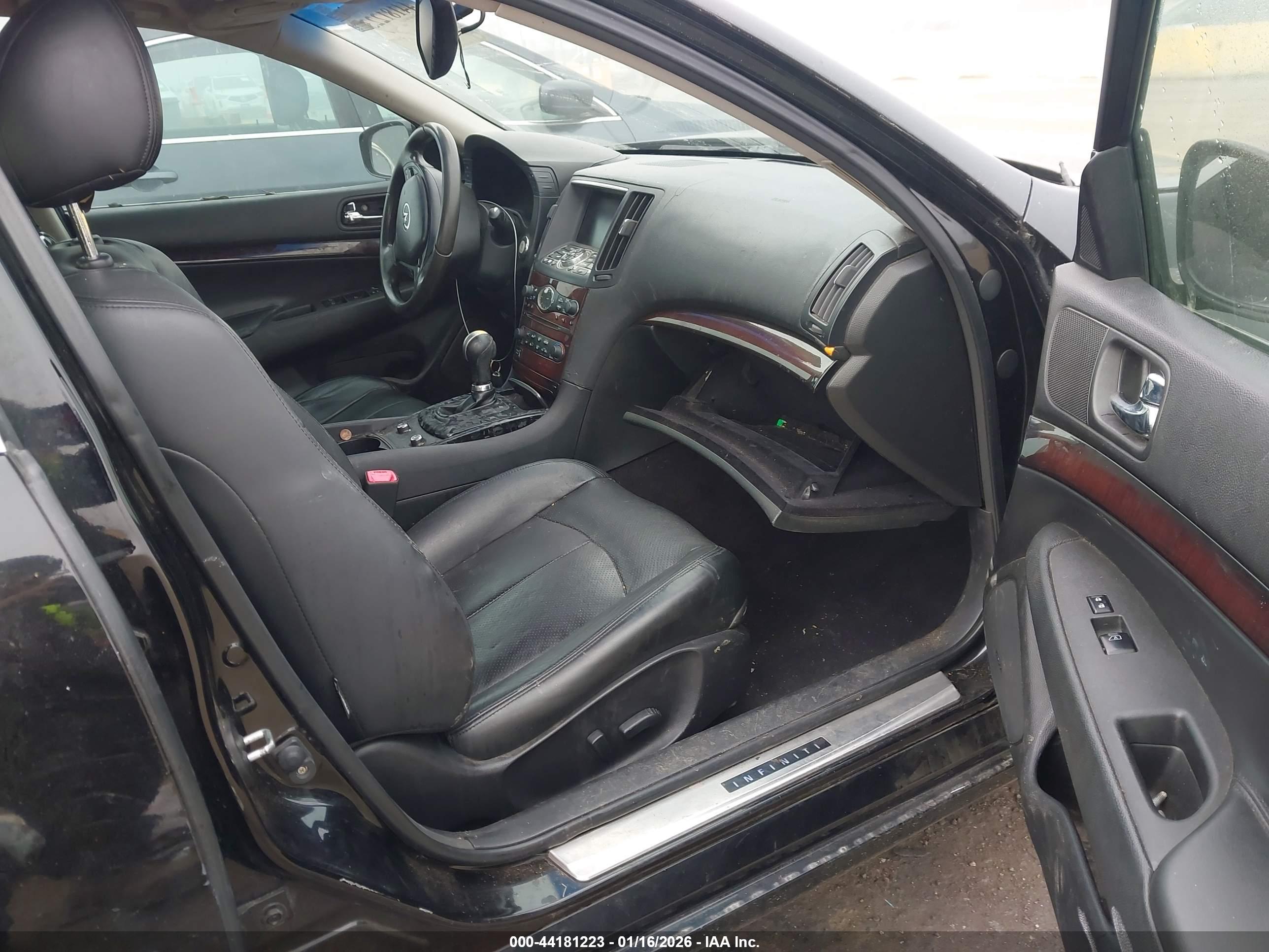 INFINITI G37 image 5