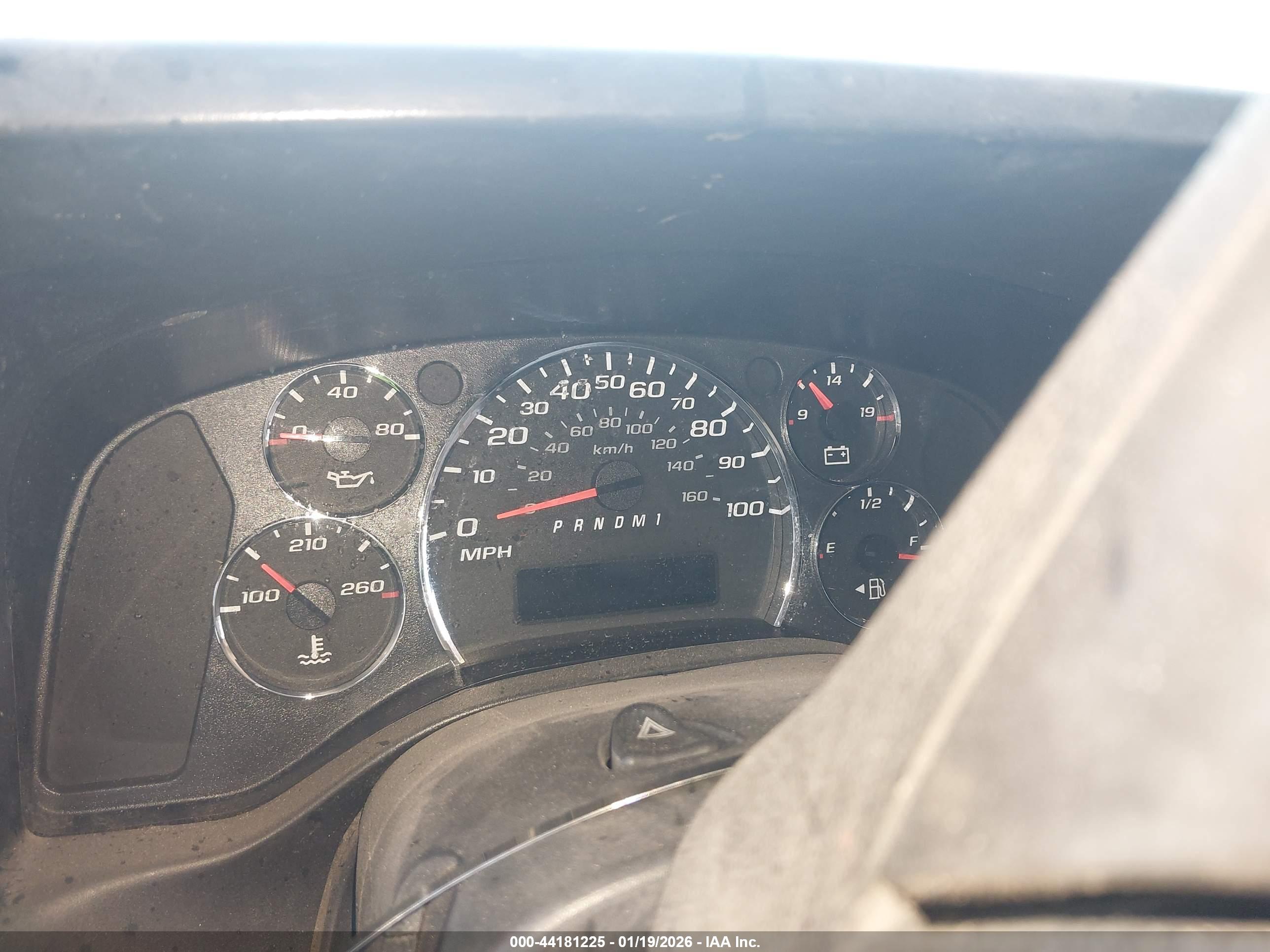 CHEVROLET EXPRESS image 7