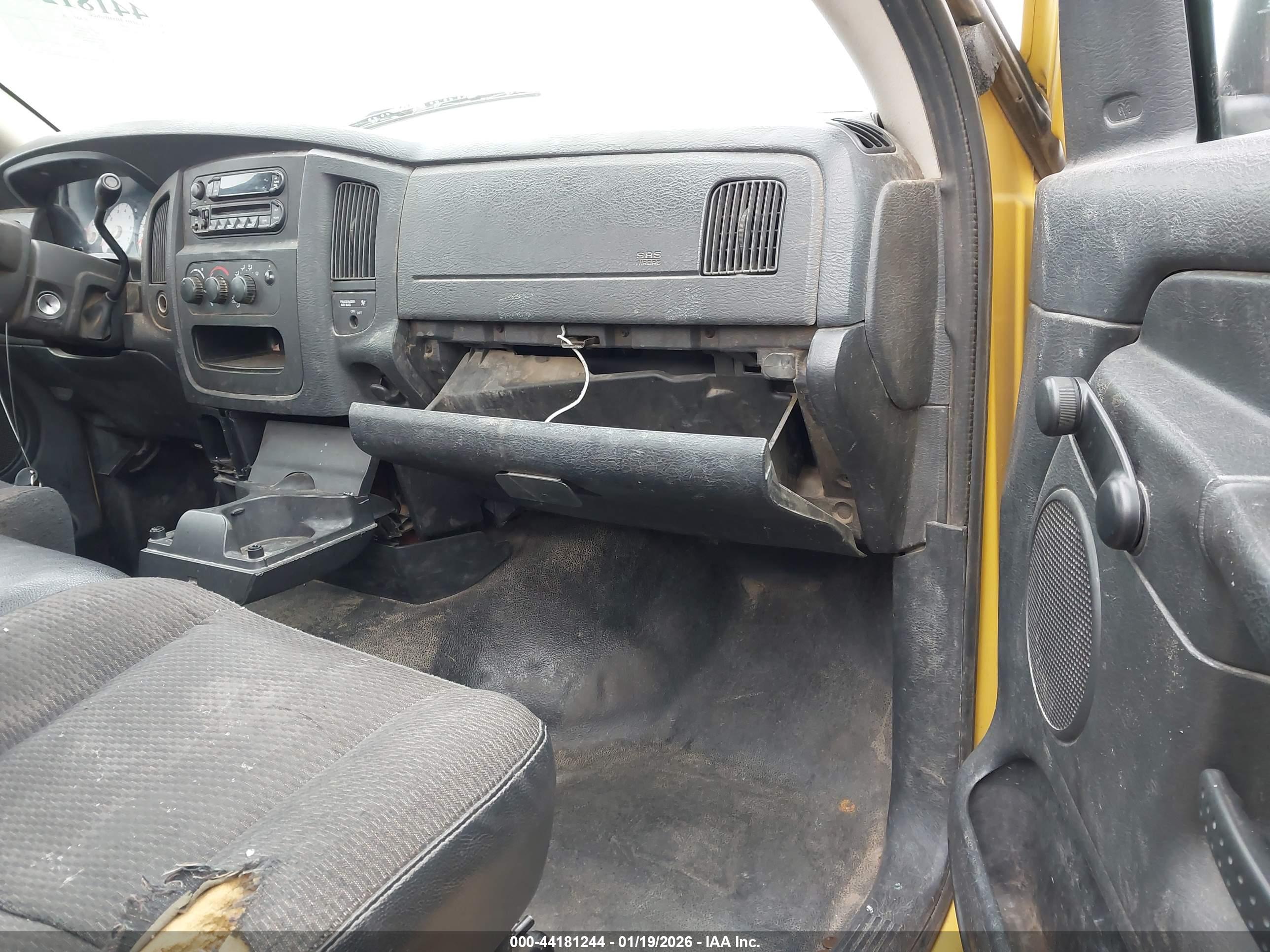 DODGE RAM image 5