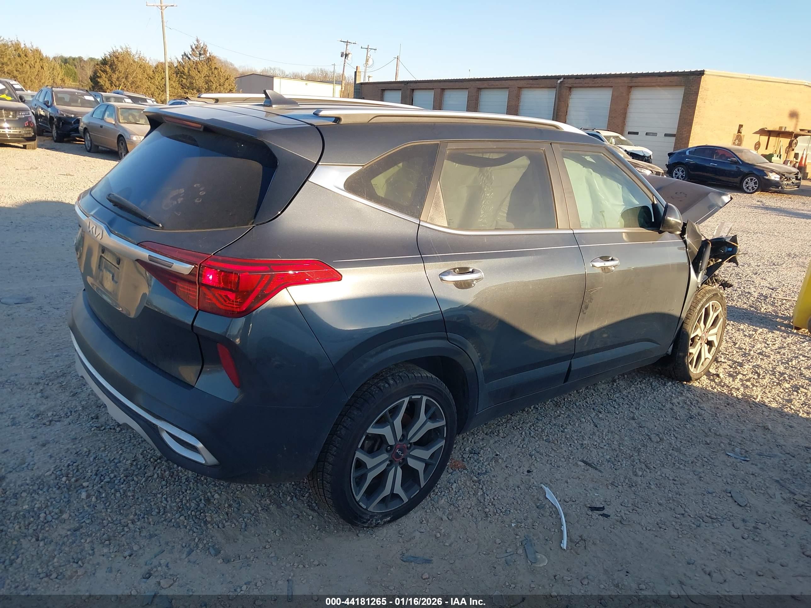 KIA SELTOS image 4