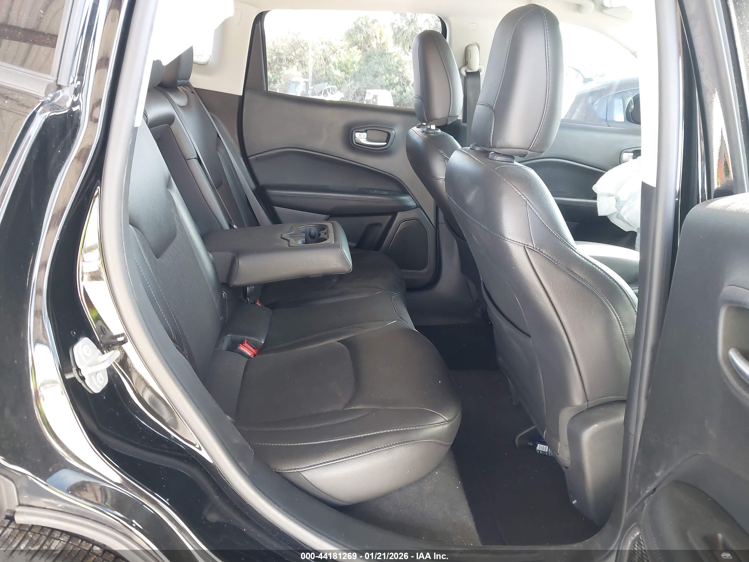 JEEP COMPASS image 8