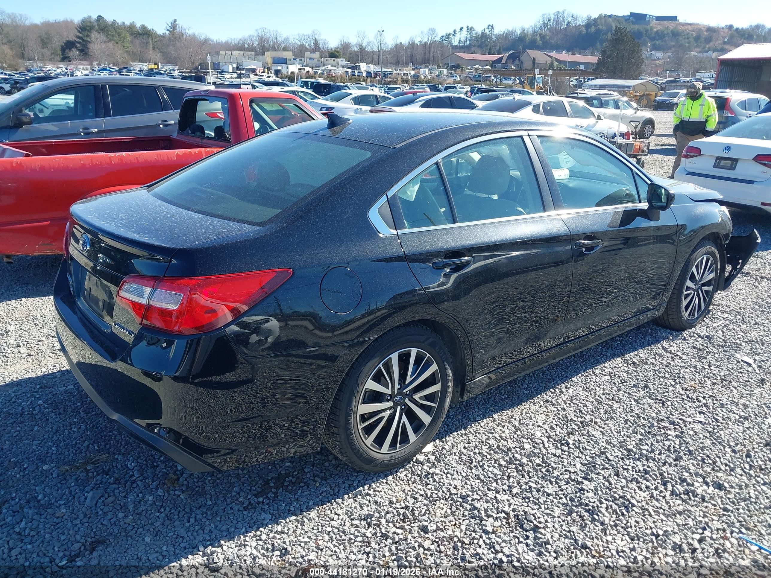 SUBARU LEGACY image 4