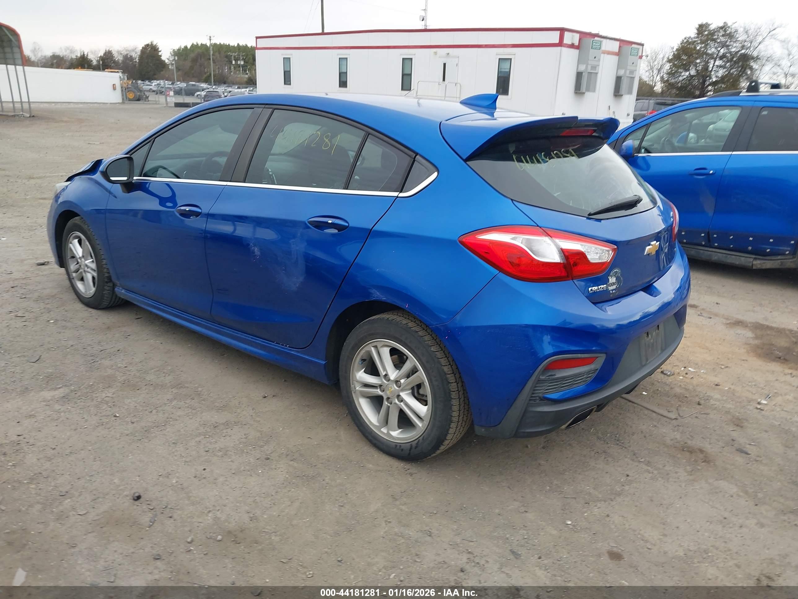 CHEVROLET CRUZE image 3