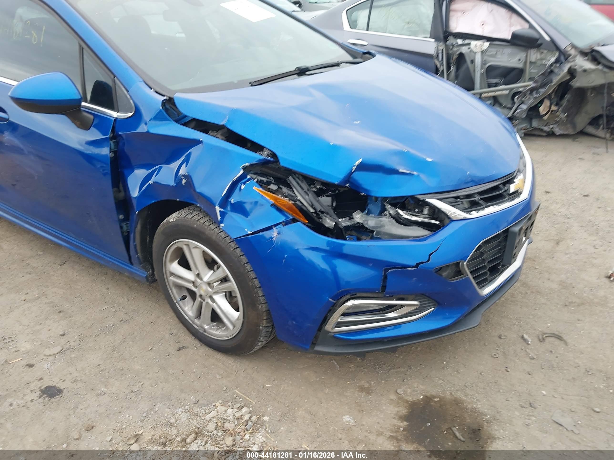 CHEVROLET CRUZE image 6