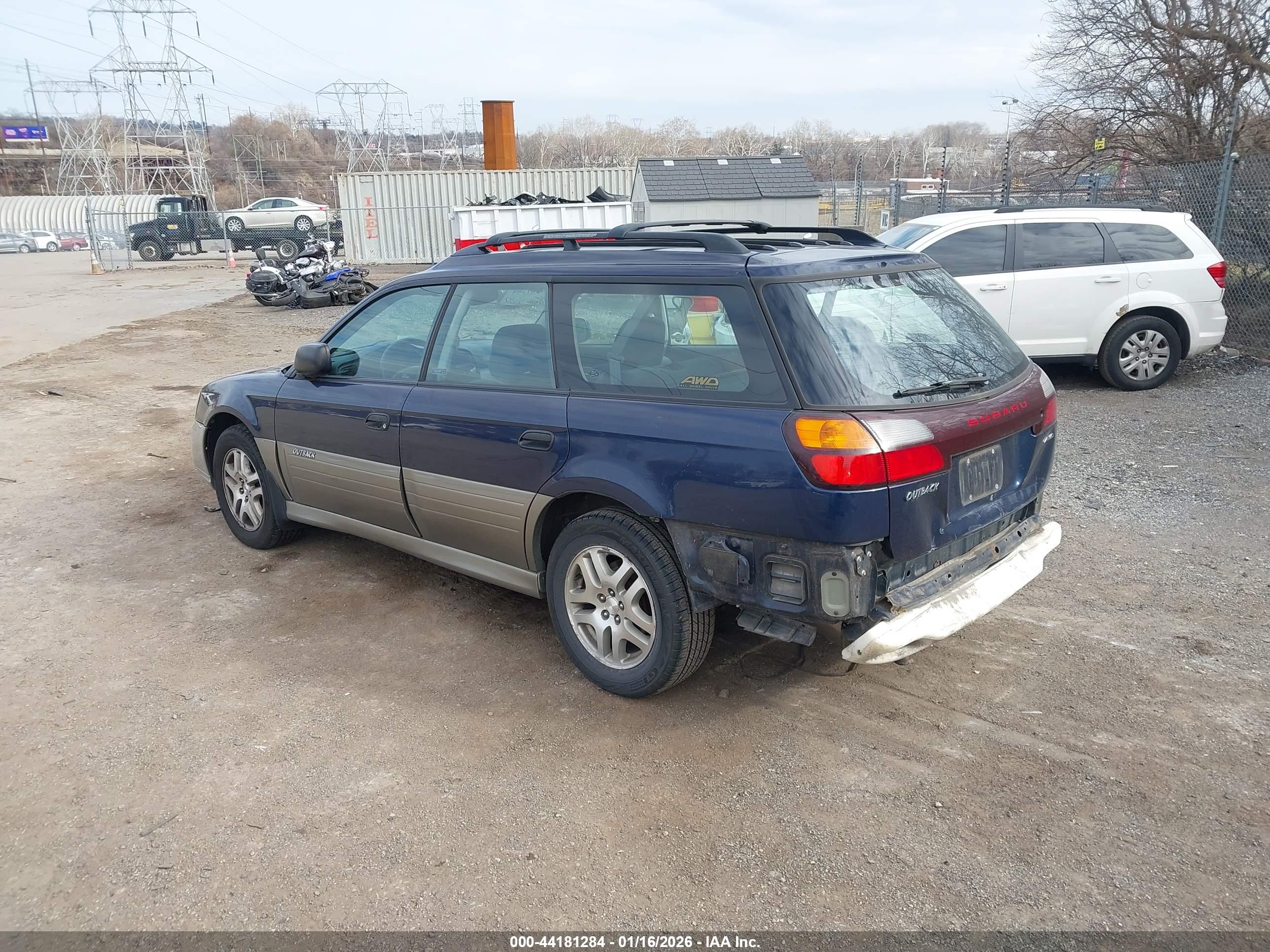 SUBARU OUTBACK image 3