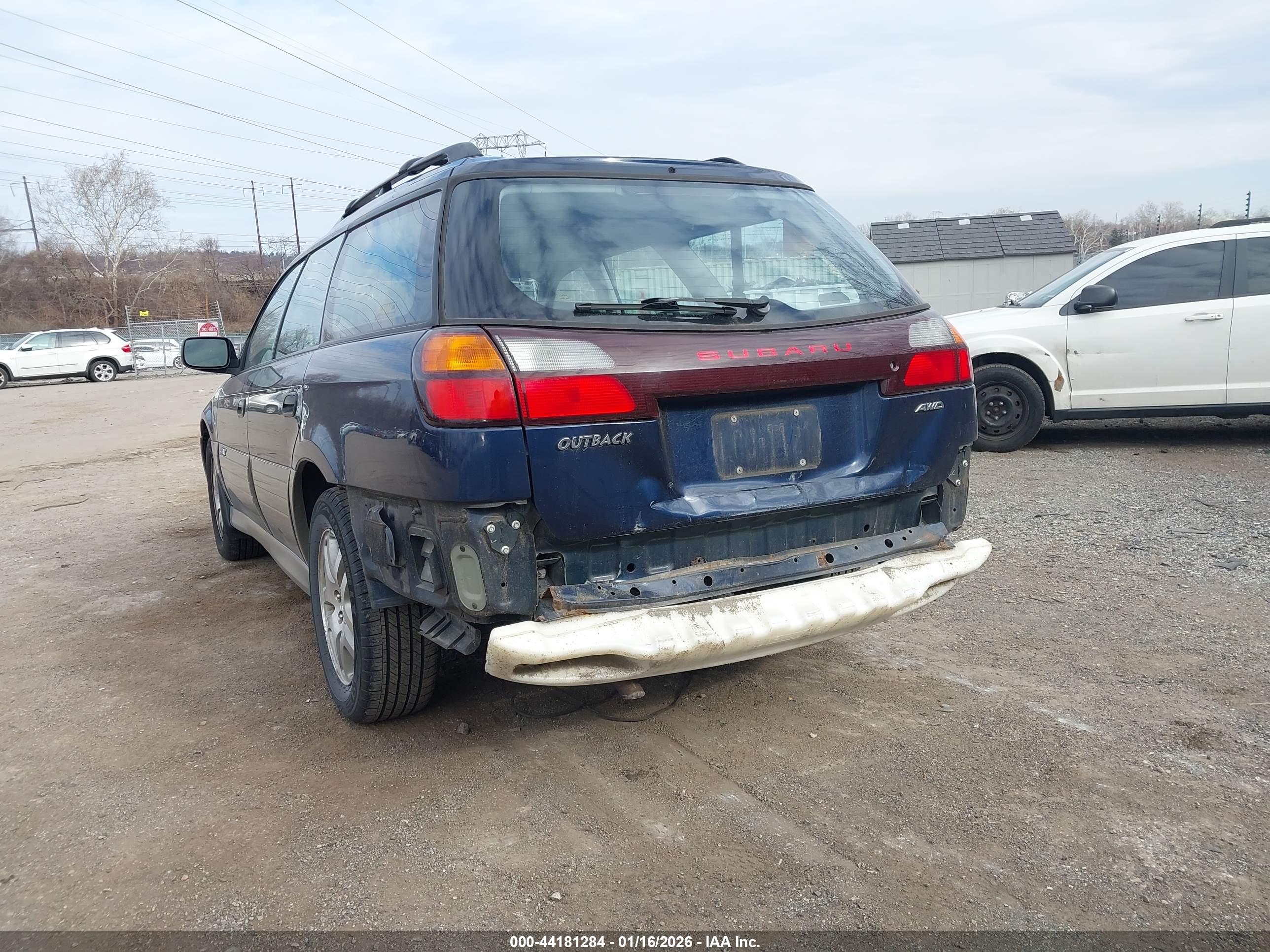 SUBARU OUTBACK image 6