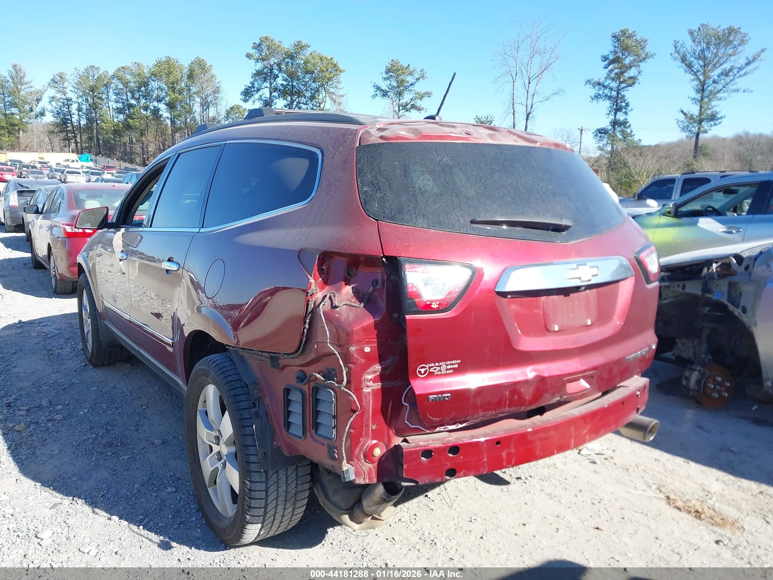 CHEVROLET TRAVERSE image 3